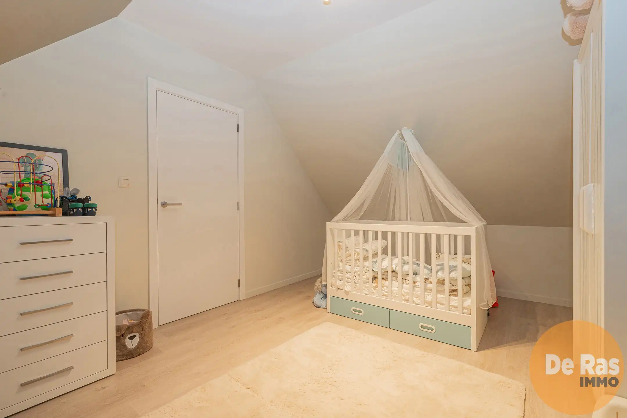 OUDEGEM - Instapklaar, ruim duplex appartement 3slpk foto 11