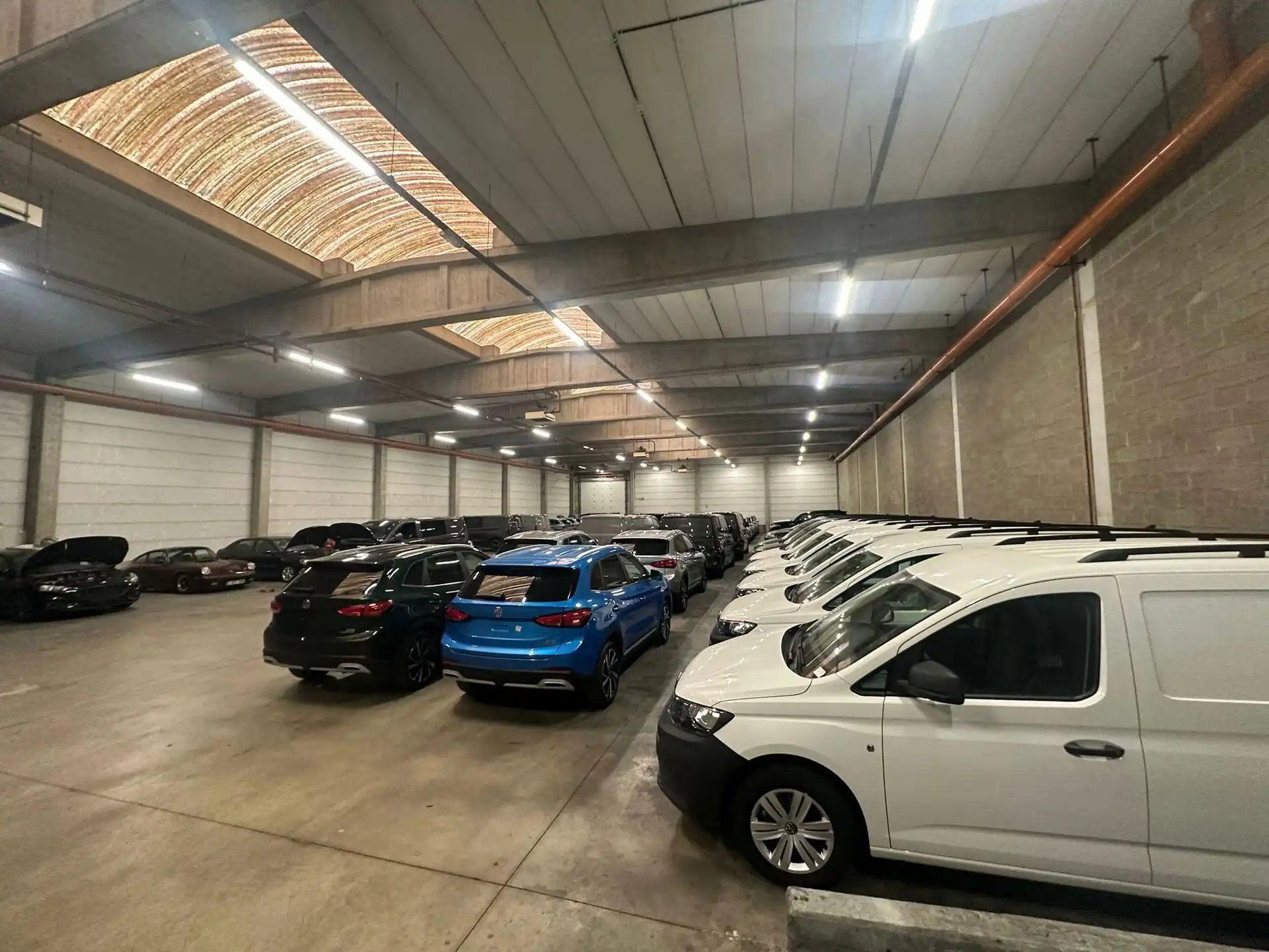 TE HUUR bedrijfssite langsheen E17  foto 13