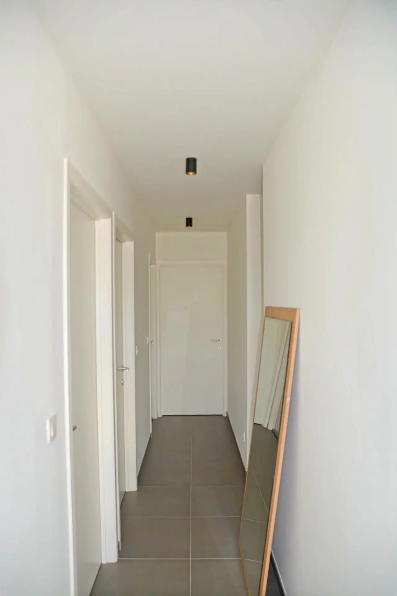 STIJLVOLLE ENERGIEZUINIGE NIEUWBOUWWONING MET 3 SLPK  IN CENTRUM LANAKEN ! foto 21