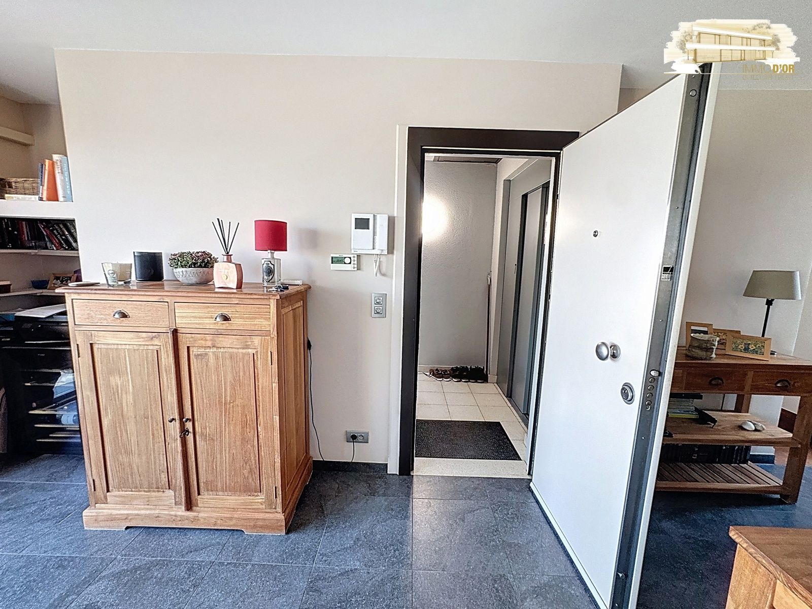 Prachtig dakappartement met een zeer groot Zuid en W-terras  foto 19
