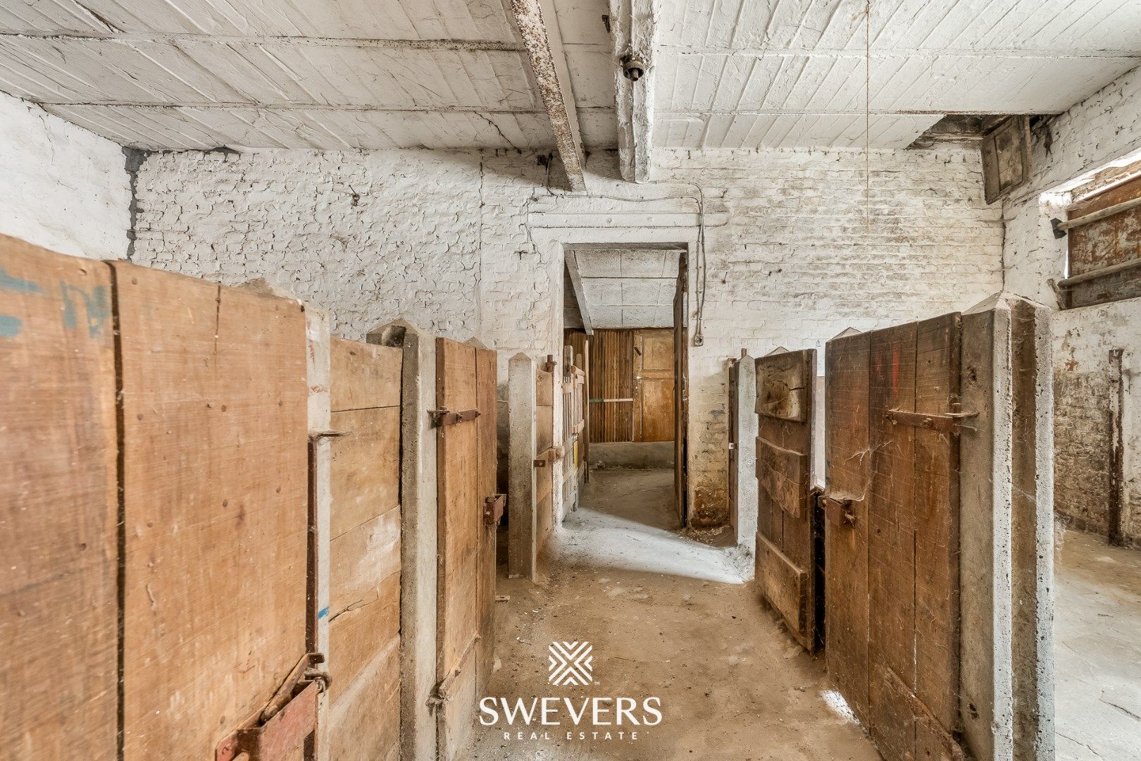 Te renoveren hoeve met charme op ruim perceel in Wellen foto 17