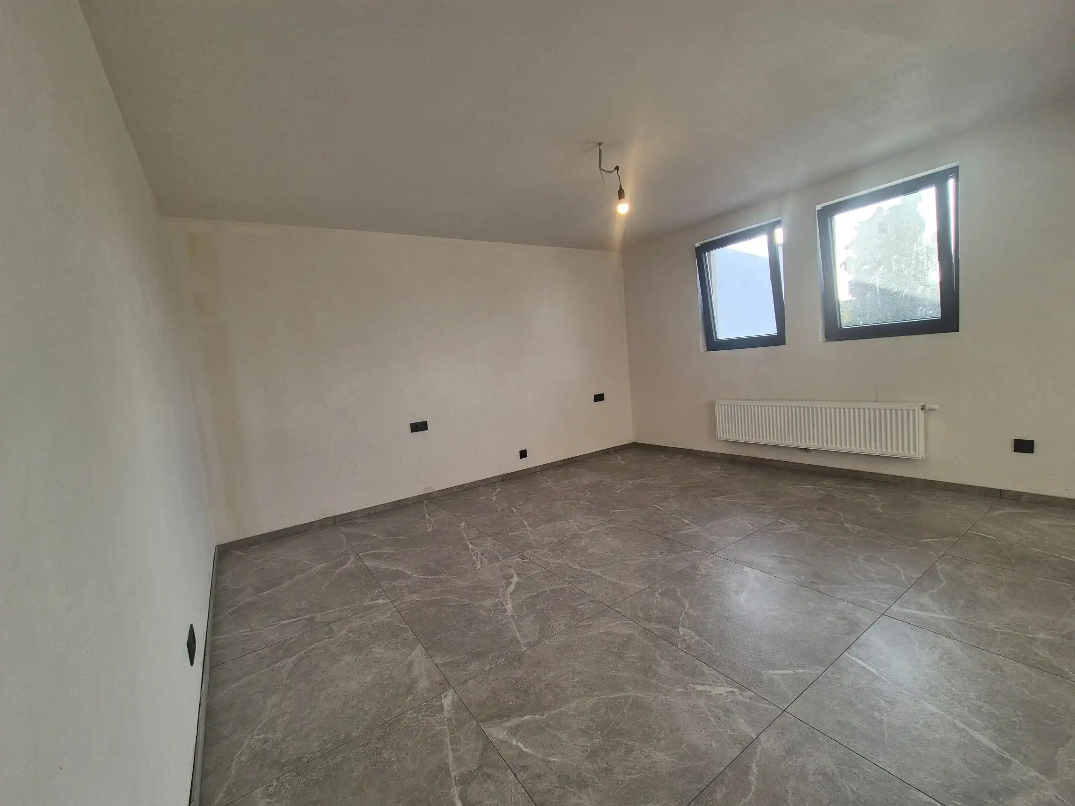 RUIME, VOLLEDIG GERENOVEERDE WONING – 5 SLAAPKAMERS – ENERGIELABEL B foto 25