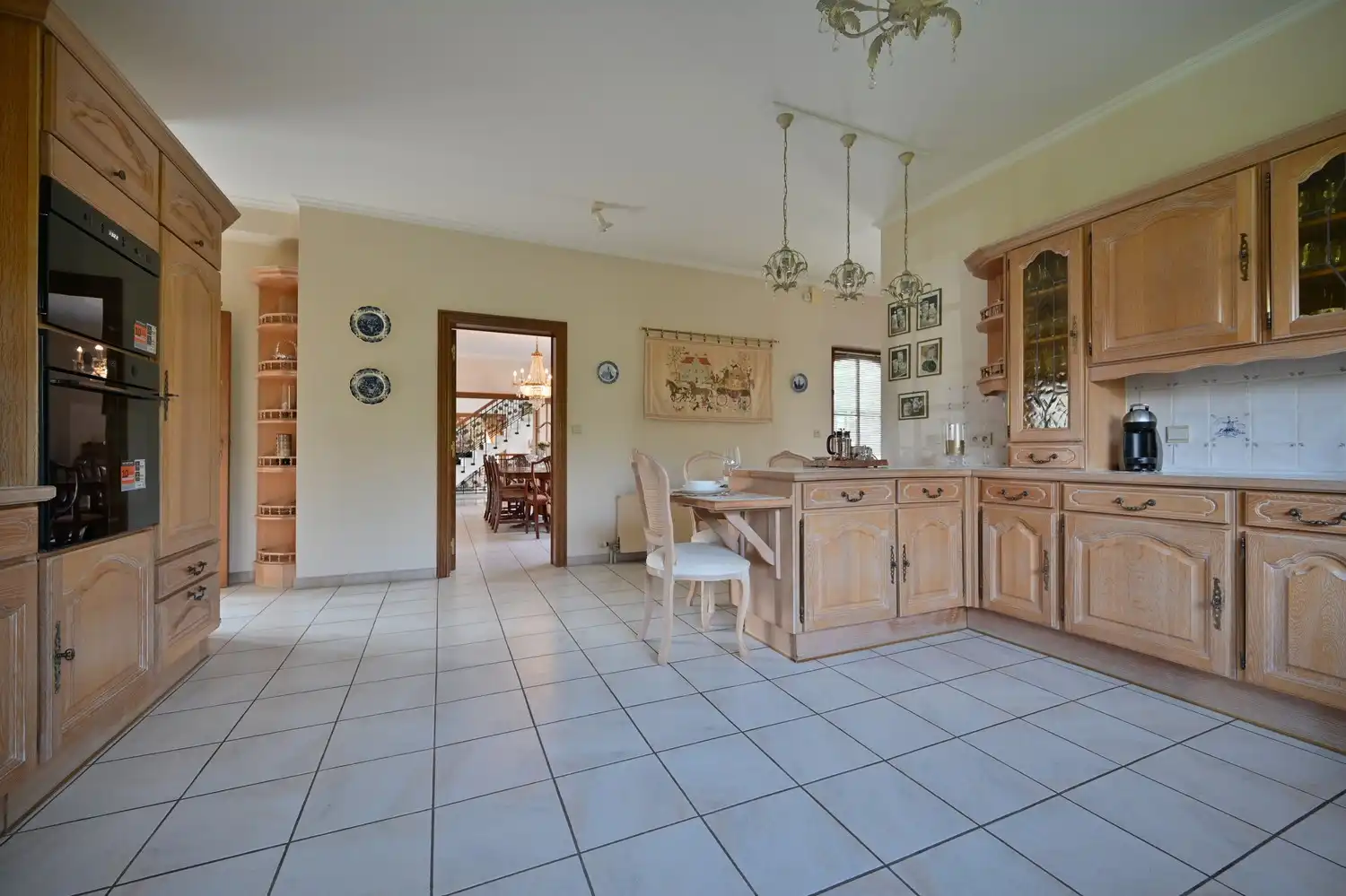 Magnifieke kasteelvilla met binnenzwembad, uniek gelegen in villawijk “Goudkust”, omringd door natuur, rust en optimale privacy foto 23