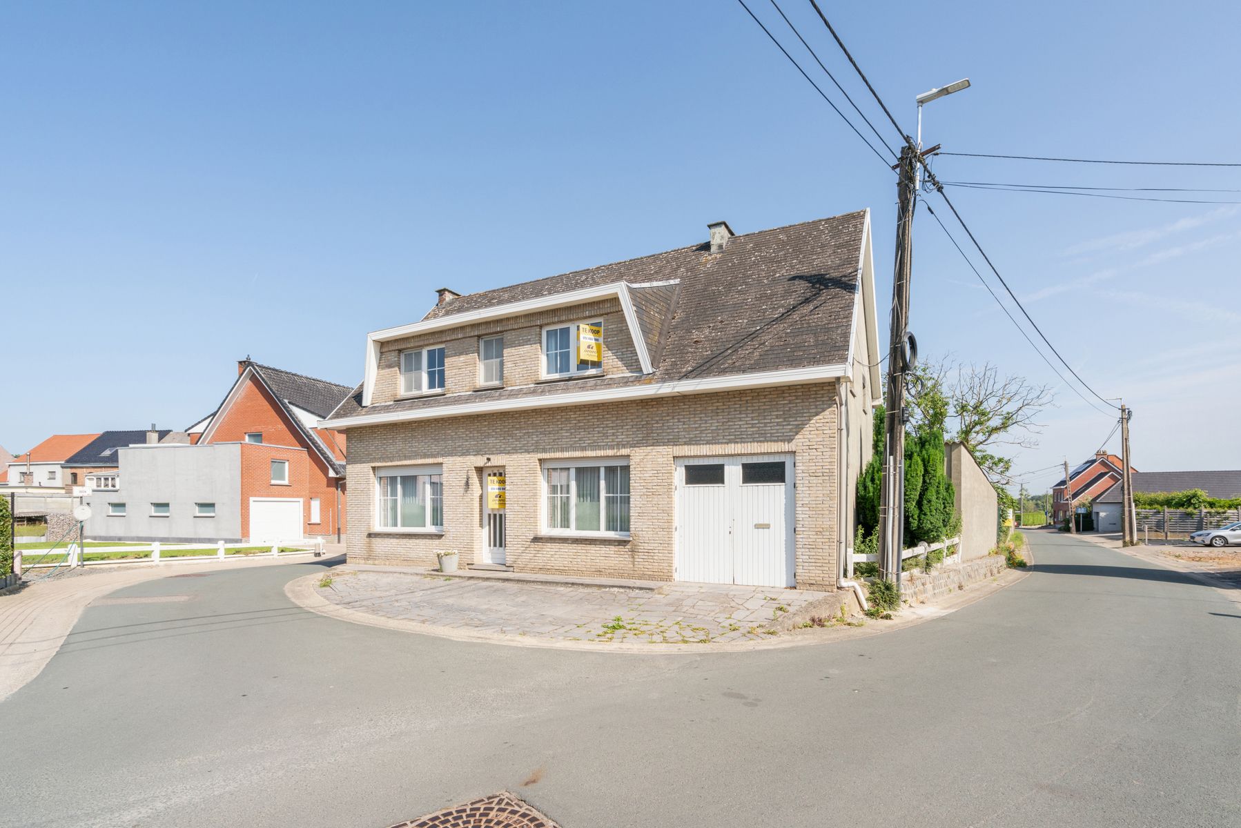 Te renoveren woning met 4 slaapkamers en mooie tuin in het rustige Haaltert foto 24