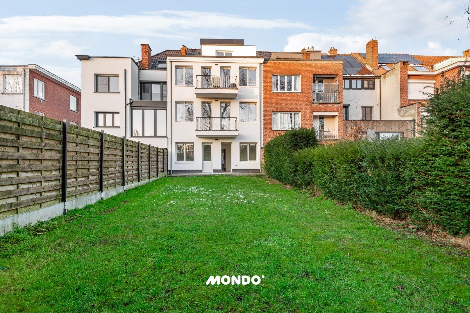Instapklaar compleet gerenoveerd appartement met tuin EPC B foto 8