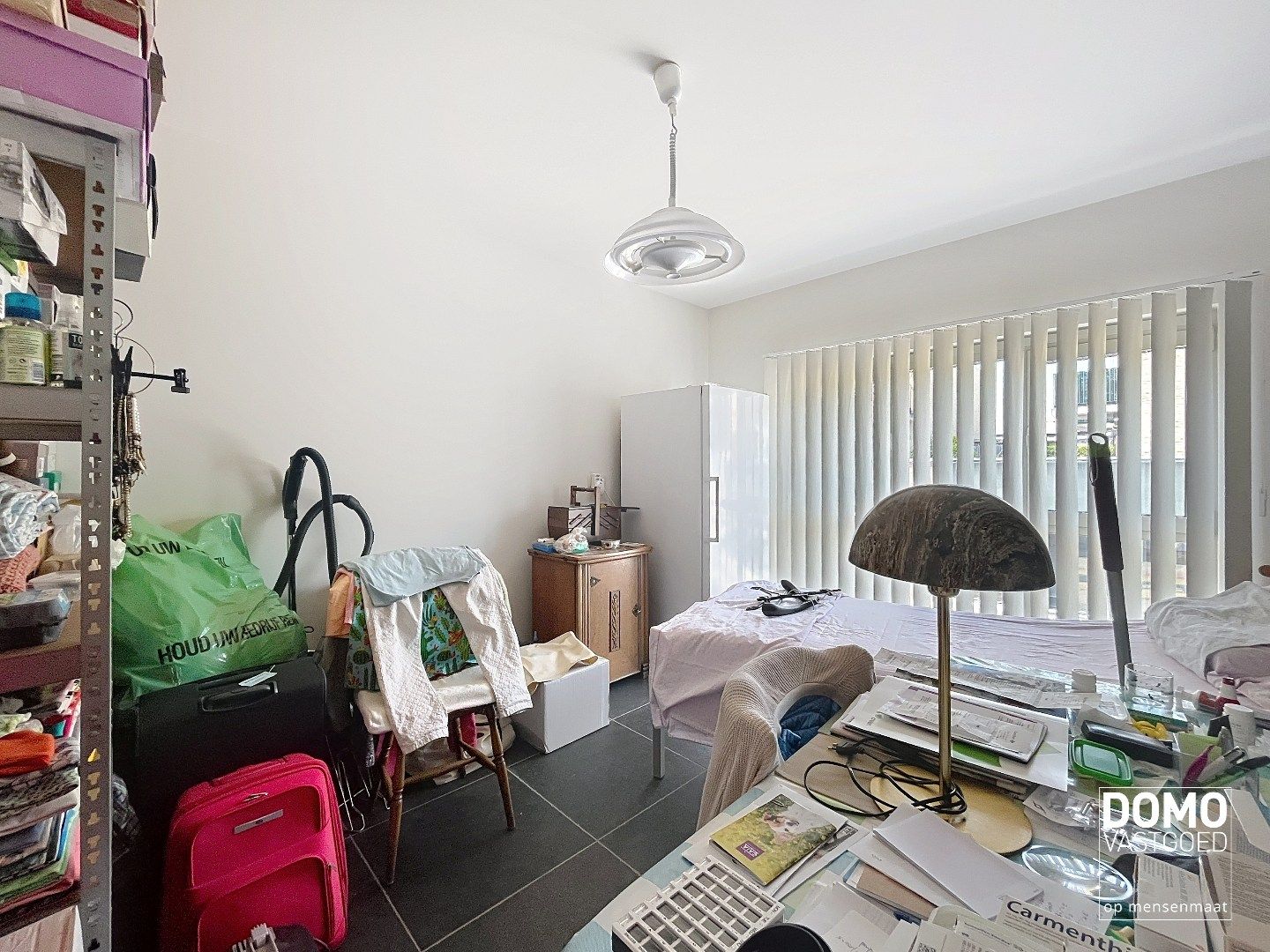 RUIM APPARTEMENT VAN 120 M² MET TERRAS, LIFT, 2 SLAAPKAMERS EN AUTOSTANDPLAATS GELEGEN TE CENTRUM KERMT foto 11