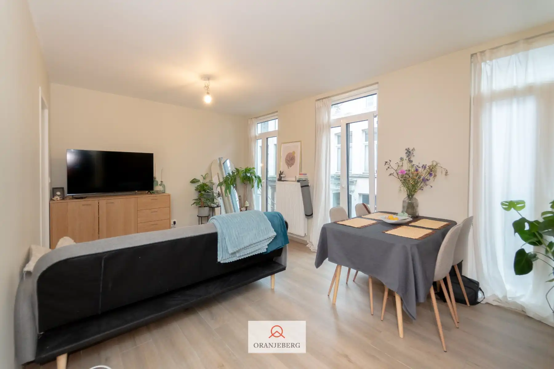 Compleet gerenoveerd 2slpk appartement hart Gent foto 9