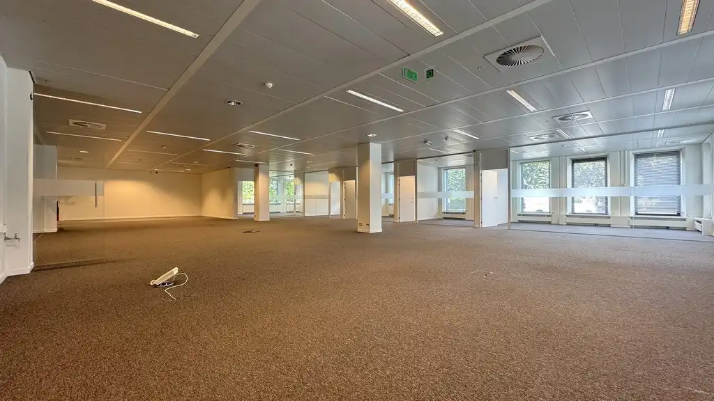 Instapklare kantoren te huur vlakbij E19 in Kontich foto 4