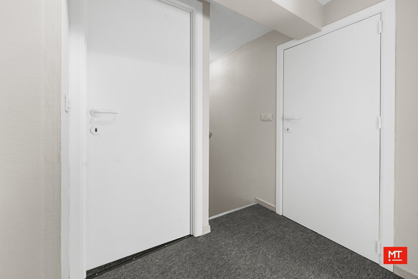 Landelijk gelegen alleenstaande woning met 3 slaapkamers, tuin en garage in Bikschote foto 15