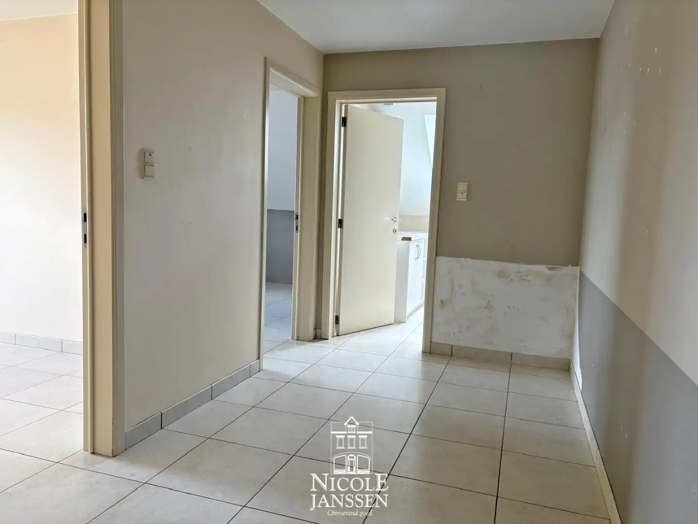 Halfvrijstaande woning  foto 9