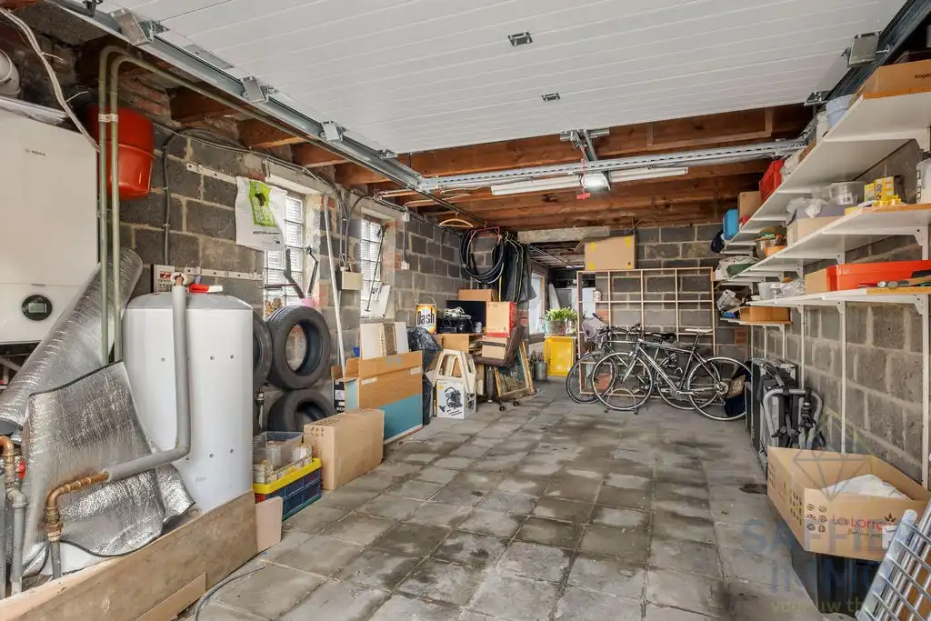 Ruime woning met 4 slaapkamers en grote tuin in het centrum van Ingelmunster foto 15