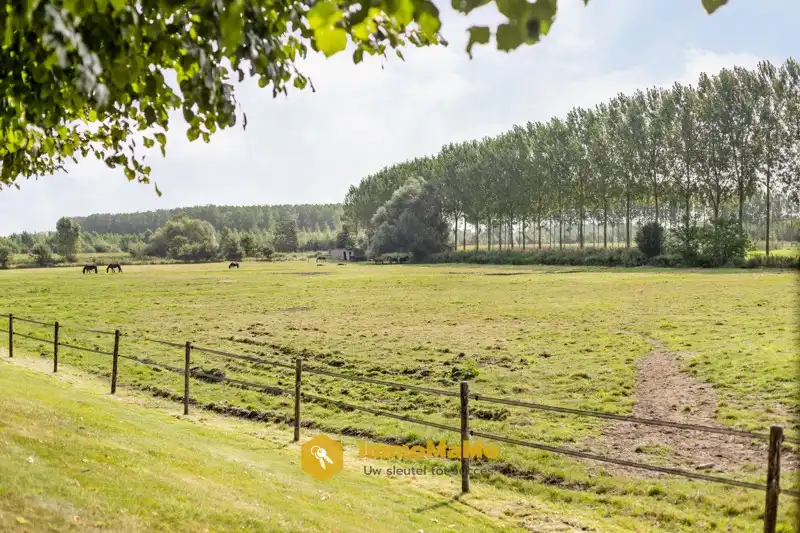 UNIEKE VILLA MET WEILAND EN PAARDENSTALLEN OP EEN TOPLOCATIE TE KOOP IN MENDONK (GENT) foto 33