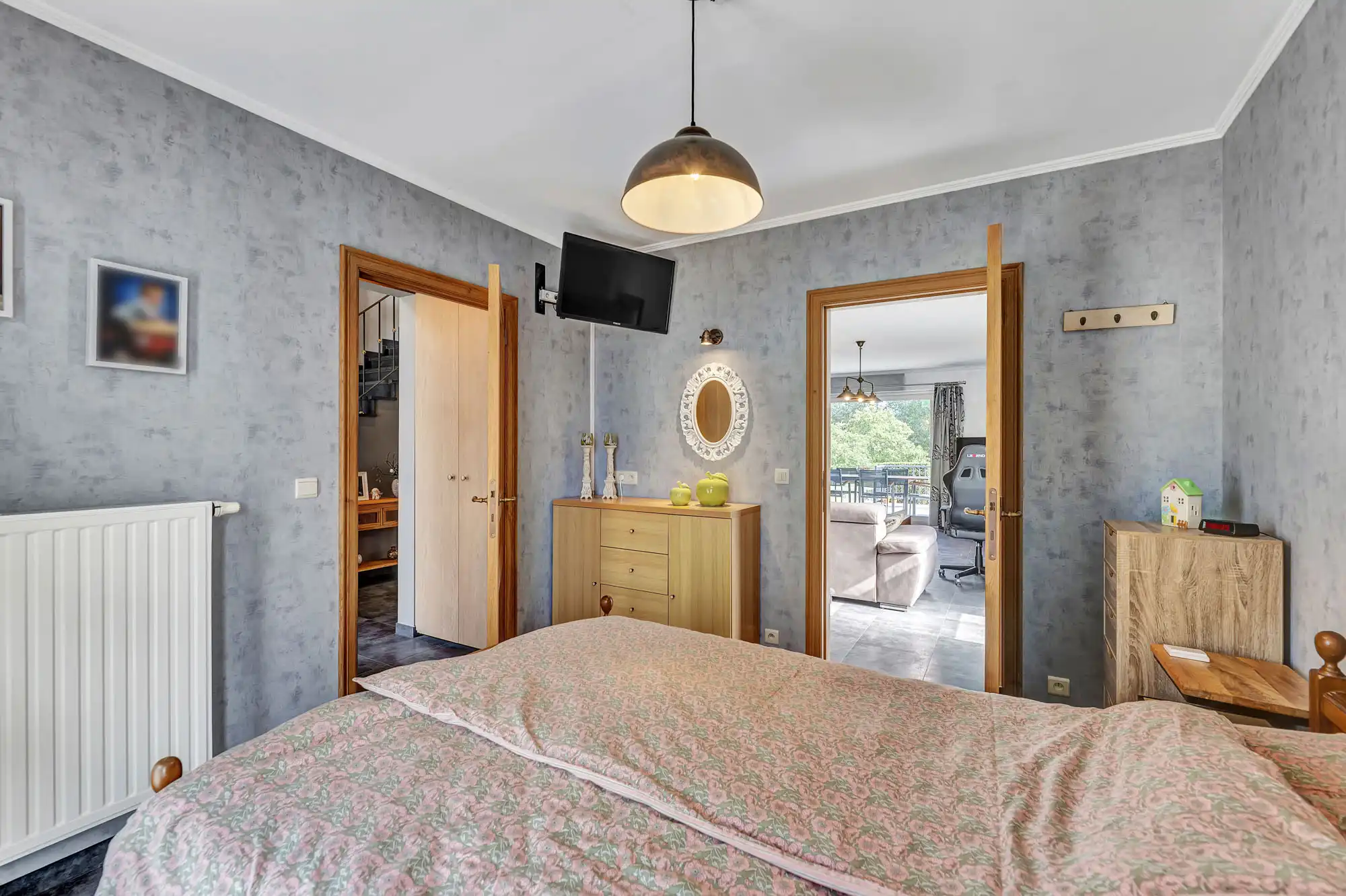 Goed onderhouden villa op groot perceel met 4 slaapkamers foto 6