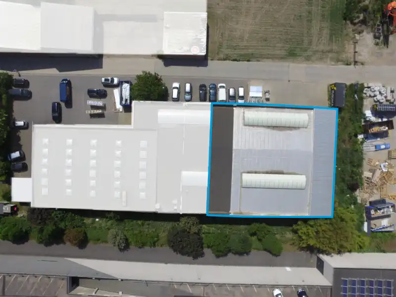 Magazijn/werkplaats 780m² te huur foto 8