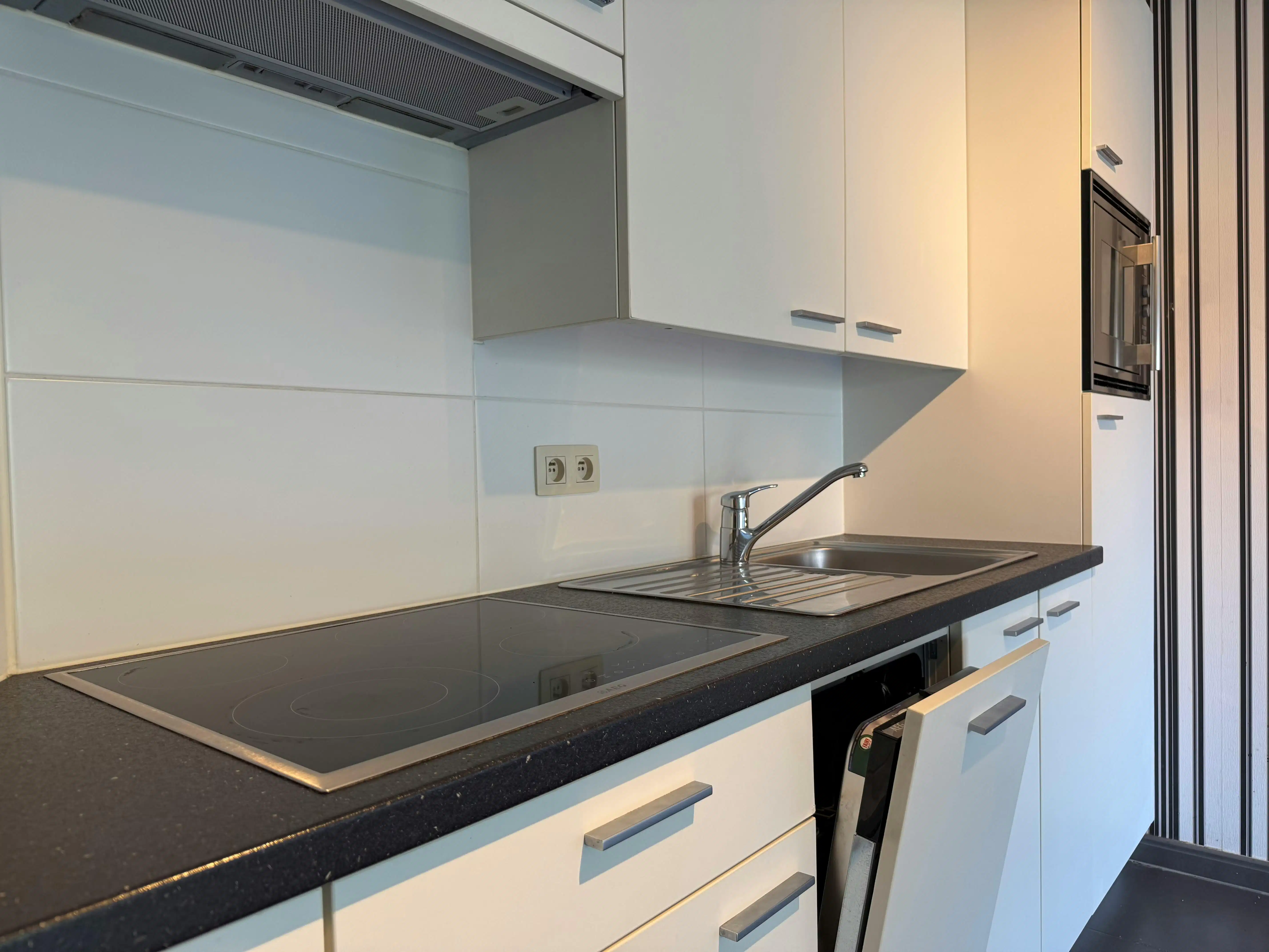Energiezuinig appartement met terras te koop te Oostende foto 8