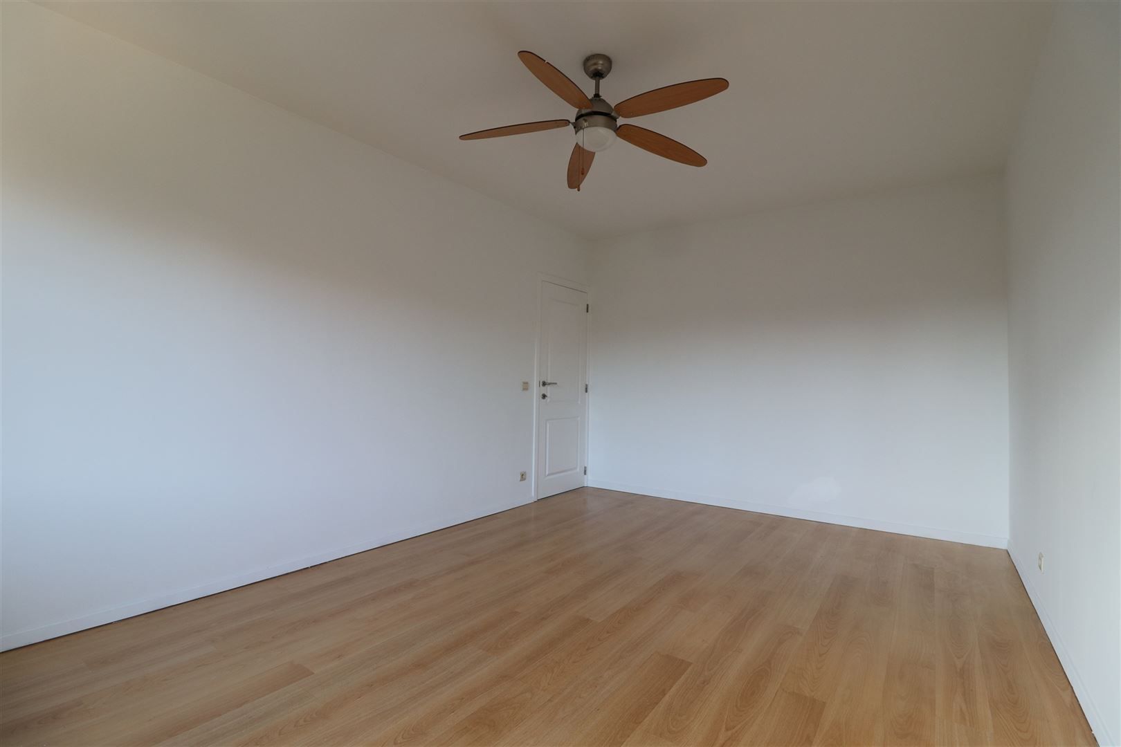 Ruim appartement met 3 slaapkamers en 2 terrassen  foto 12