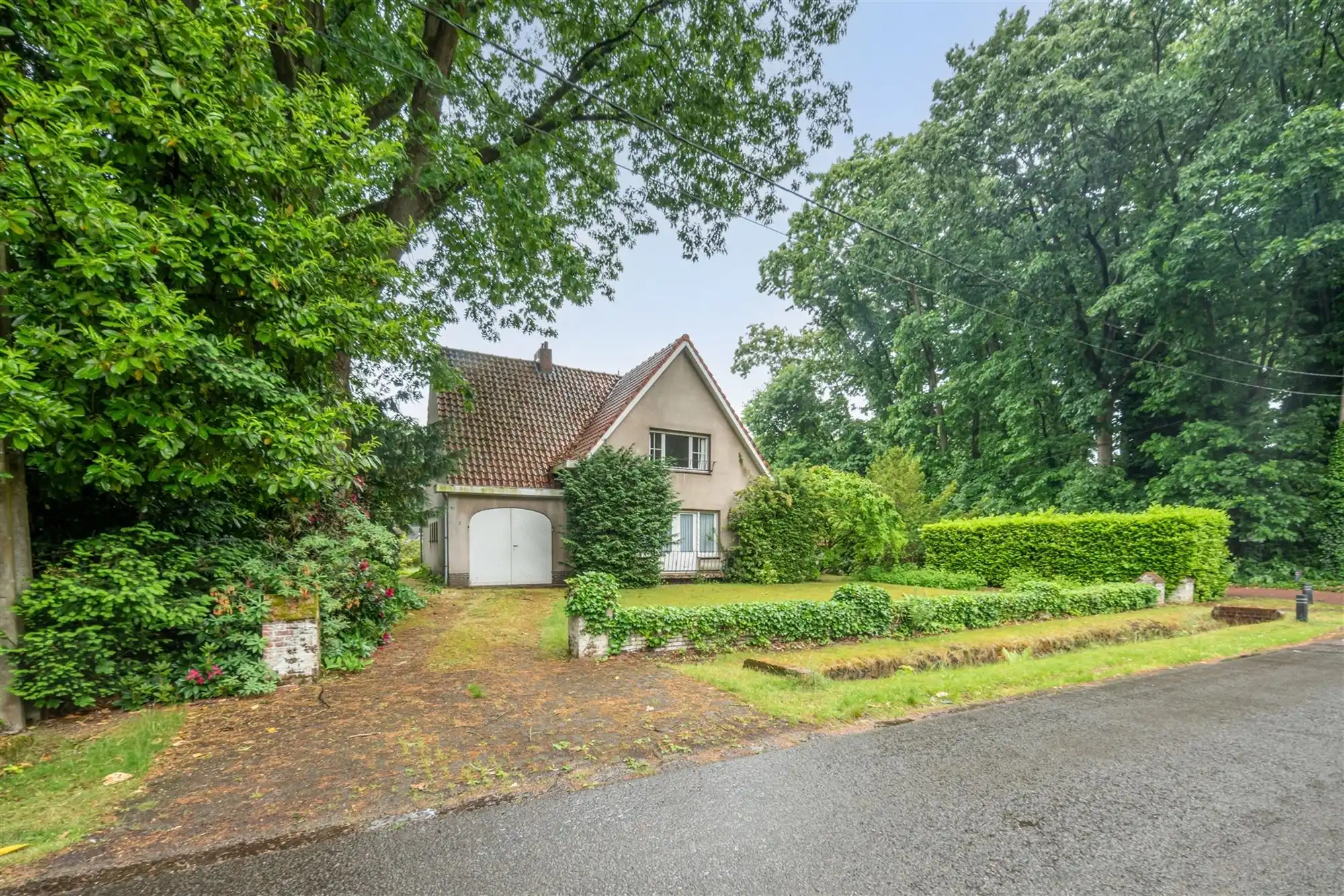 Hoofdfoto van de publicatie: Charmante te renoveren woning op 9a75ca