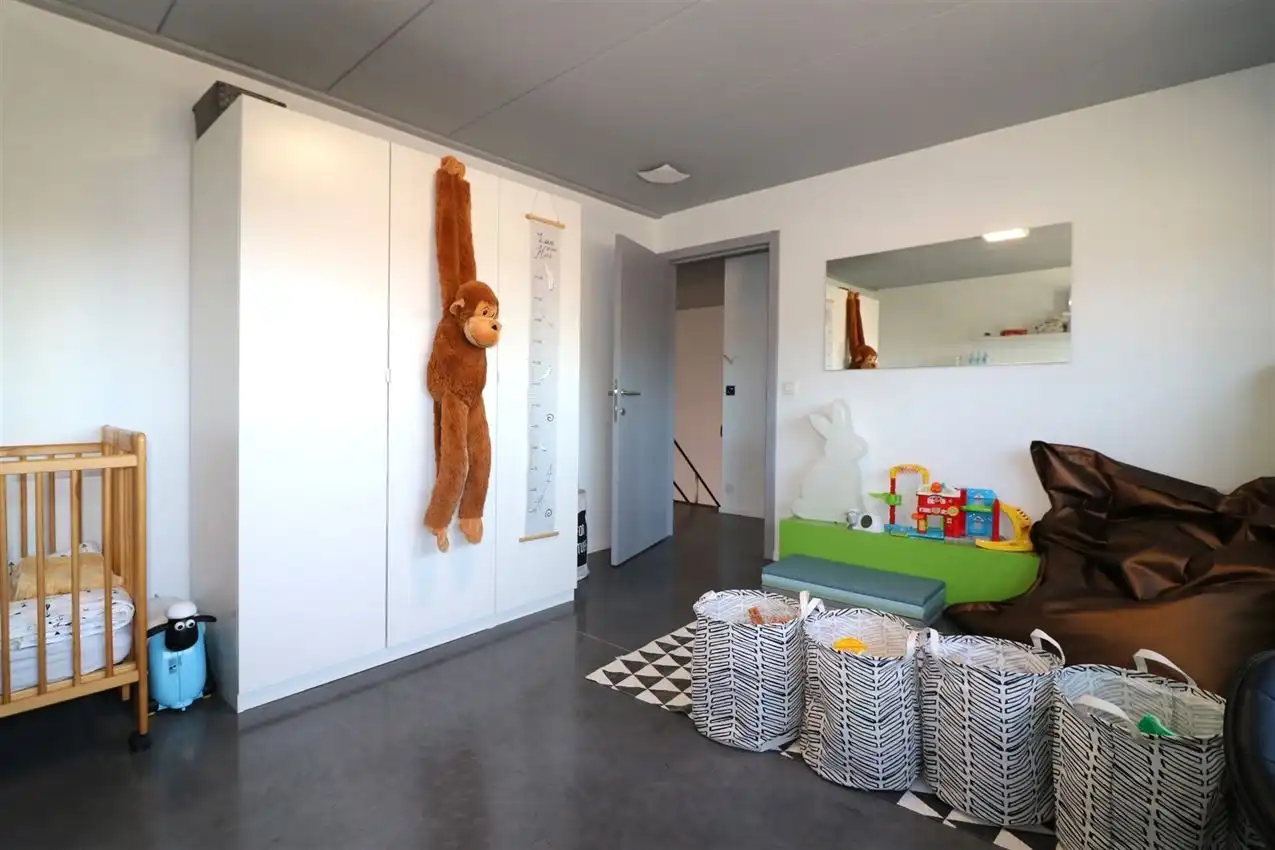 E28 | 2016/ Zonnepanelen | 3 slaapkamers | Grote tuin | Aparte garage | Nabij E314 en groen foto 55