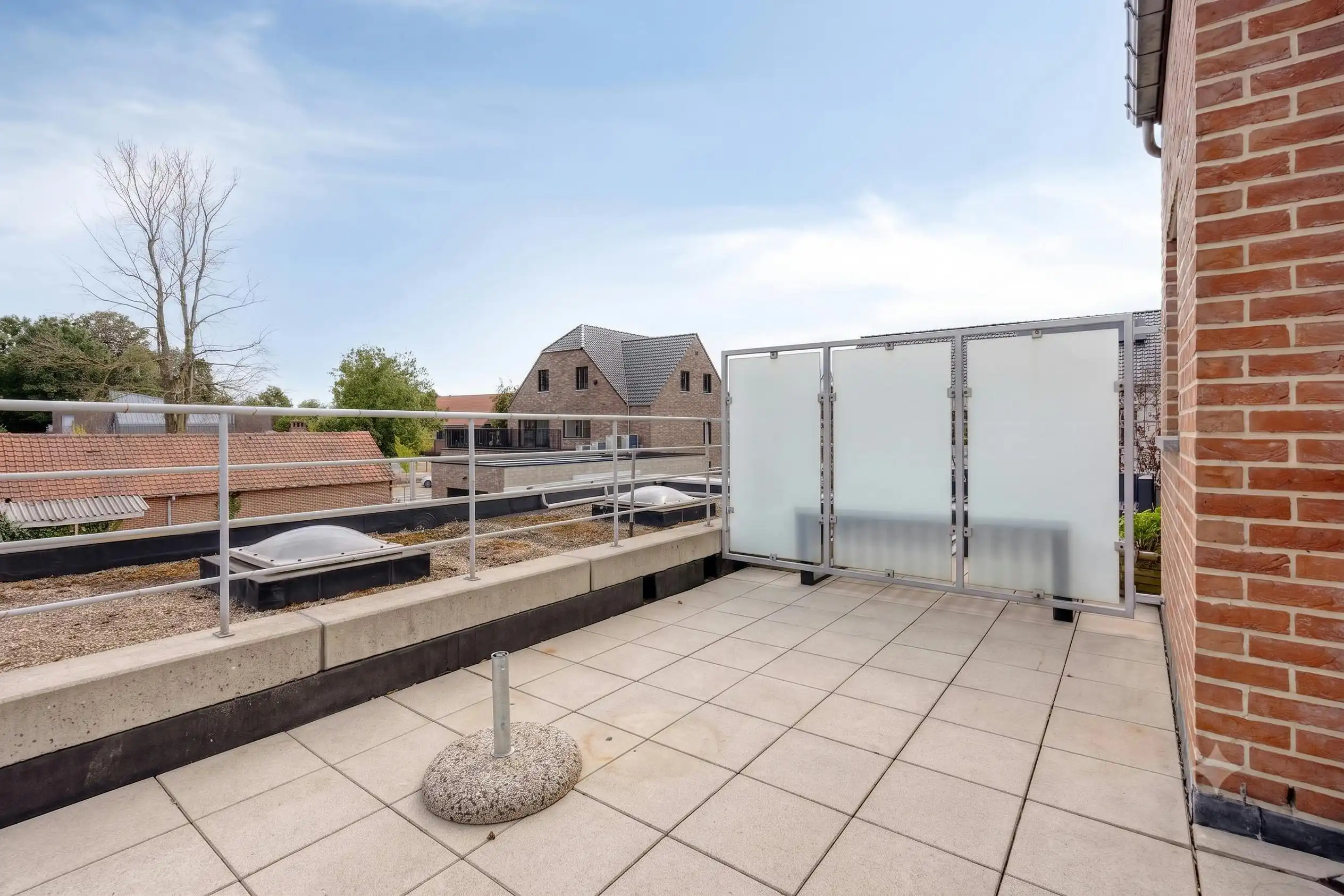 Instapklaar appartement met zuidgericht terras nabij centrum Diepenbeek  foto 5