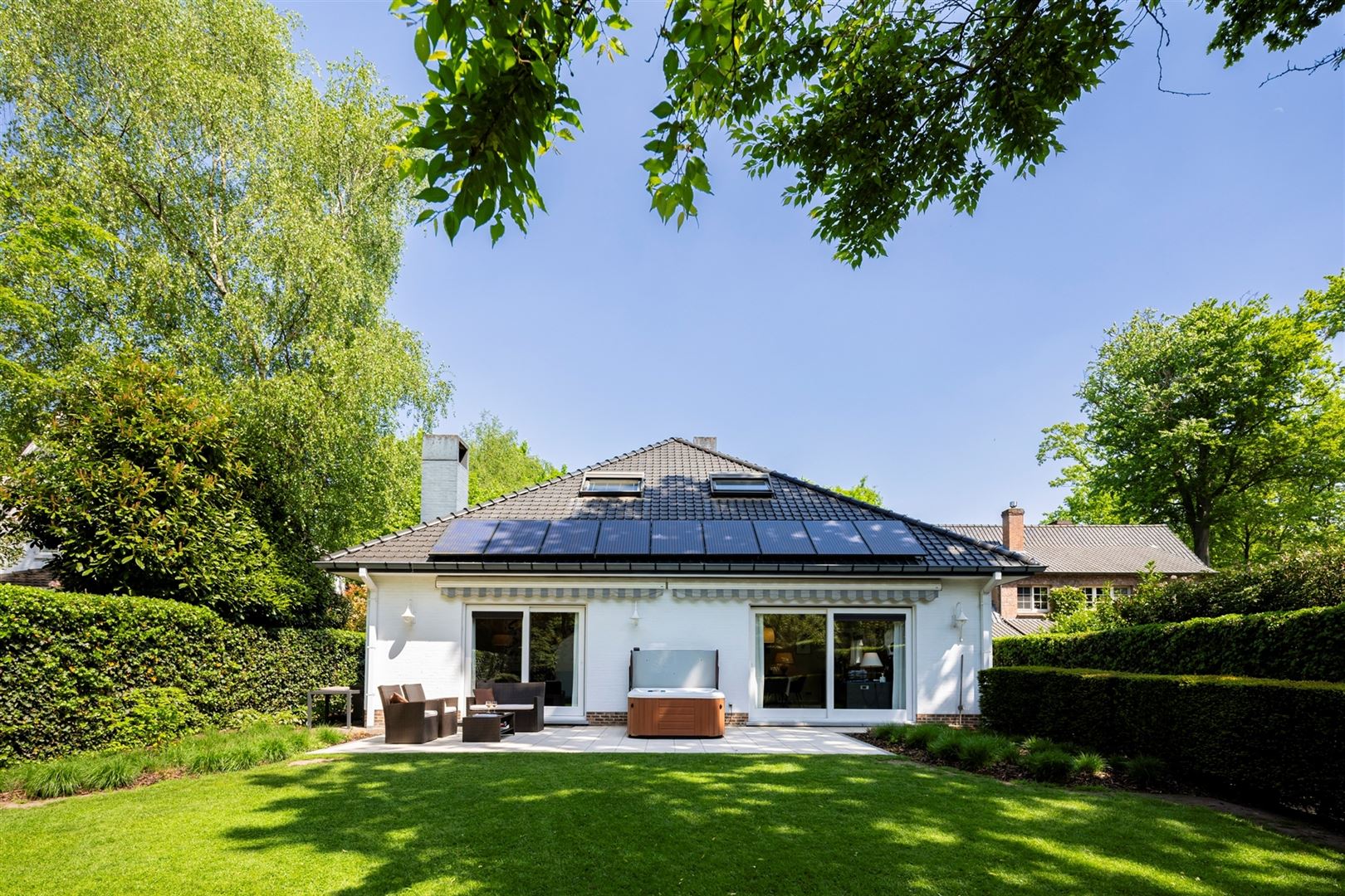 Ruime villa op 1.150 m² in gegeerde woonwijk Vriesdonk foto 5