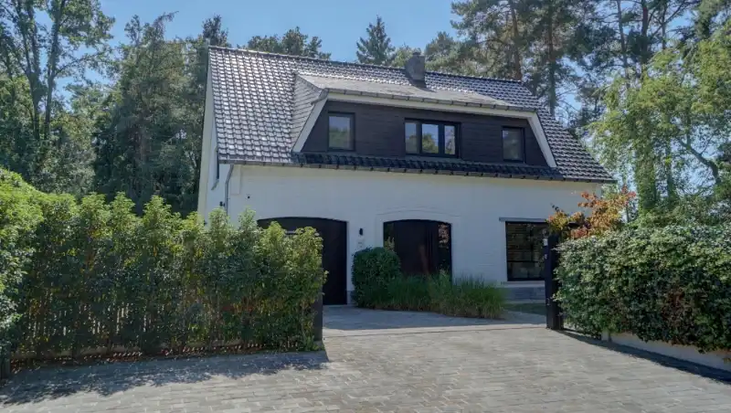 Charmante vernieuwde villa van 180m² op 7 are 87 ca foto 31