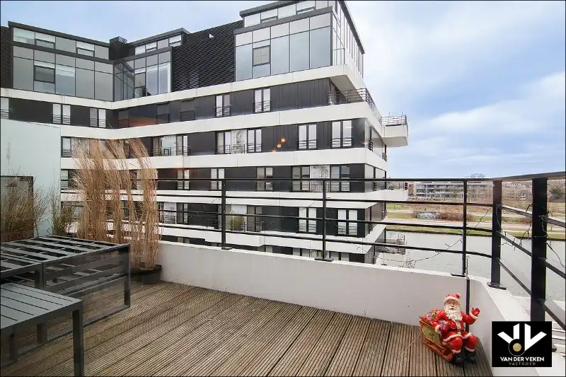 MOOI AFGEWERKT 2 SLAAPKAMER APPARTEMENT foto 20