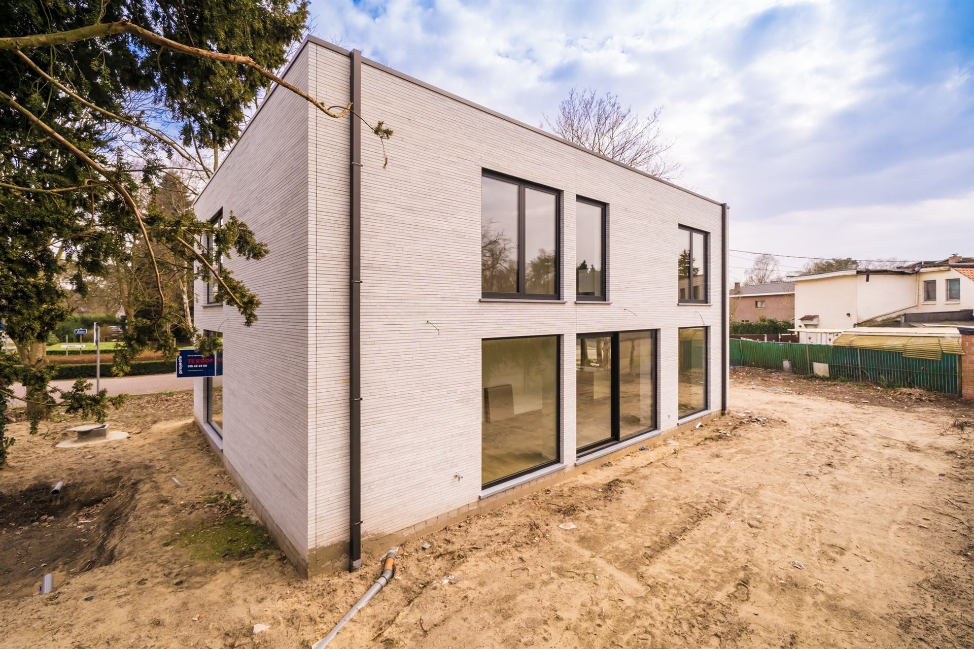 Luxe nieuwbouwvilla, innovatief design - enkel registratie foto 24