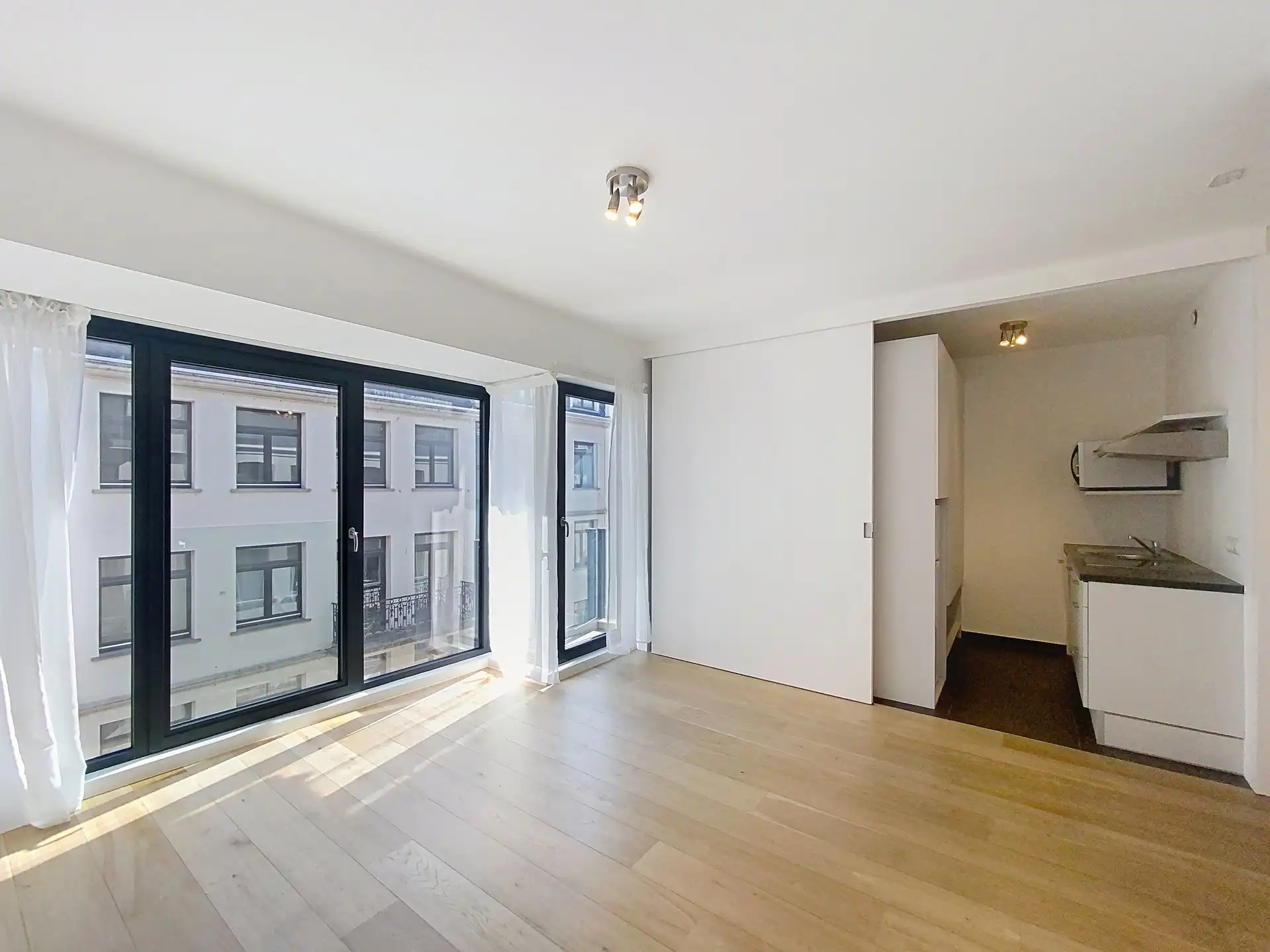 Prachtige studio / slaapgedeelte foto 2