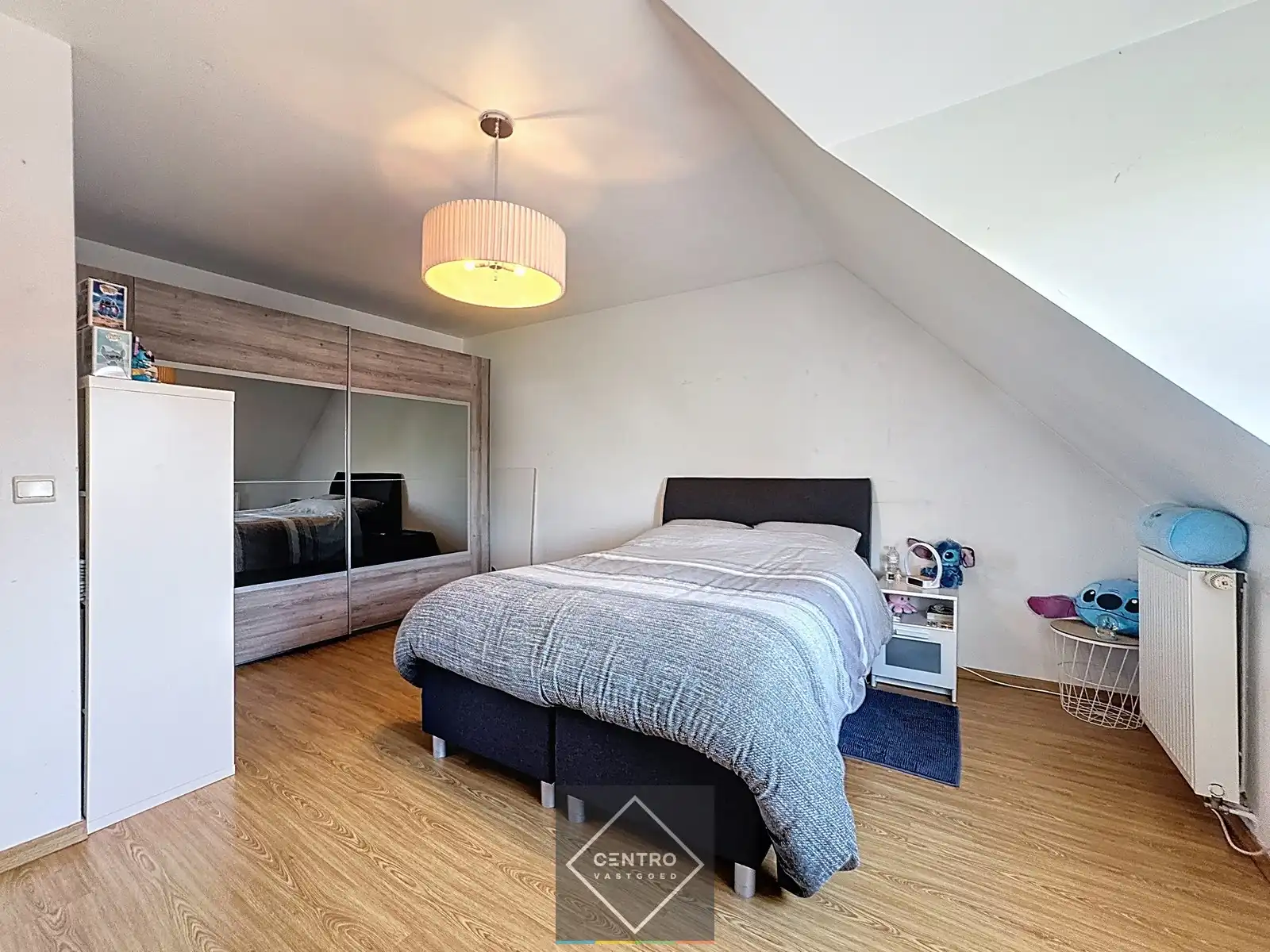 Leuke woning met alle COMFORT met 3 slpks, garage en ZUIDger. tuin! foto 12