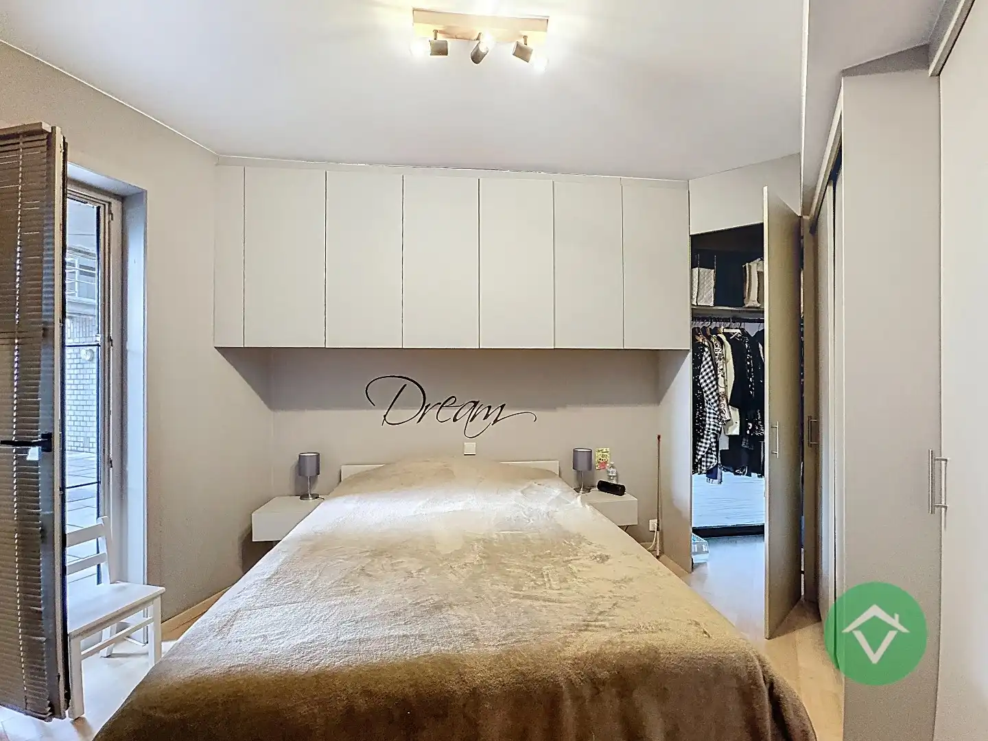 Volledig gerenoveerd handelspand met woonst en garage te Koekelare foto 16