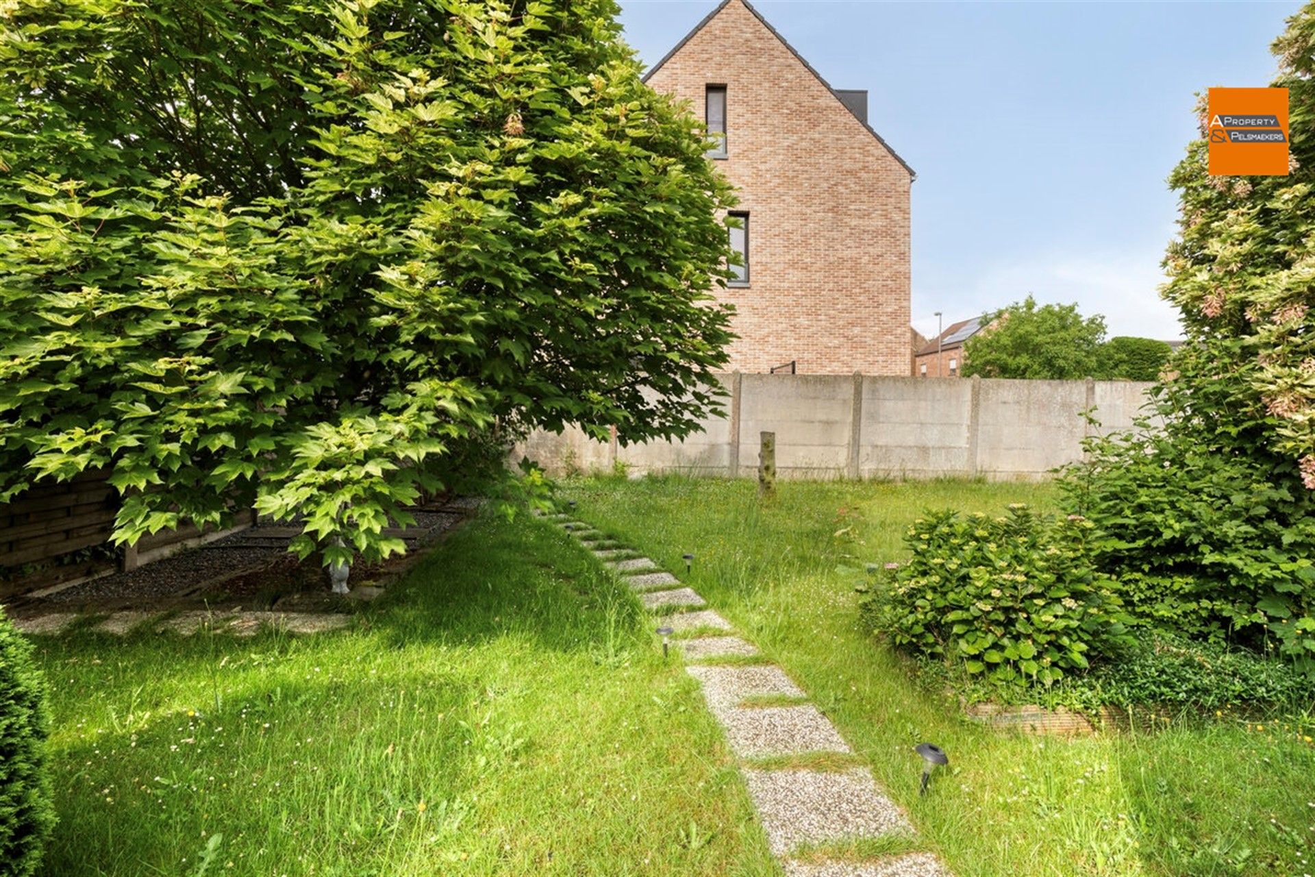 Bungalow met renovatiepotentieel in centrum Erps  foto 16