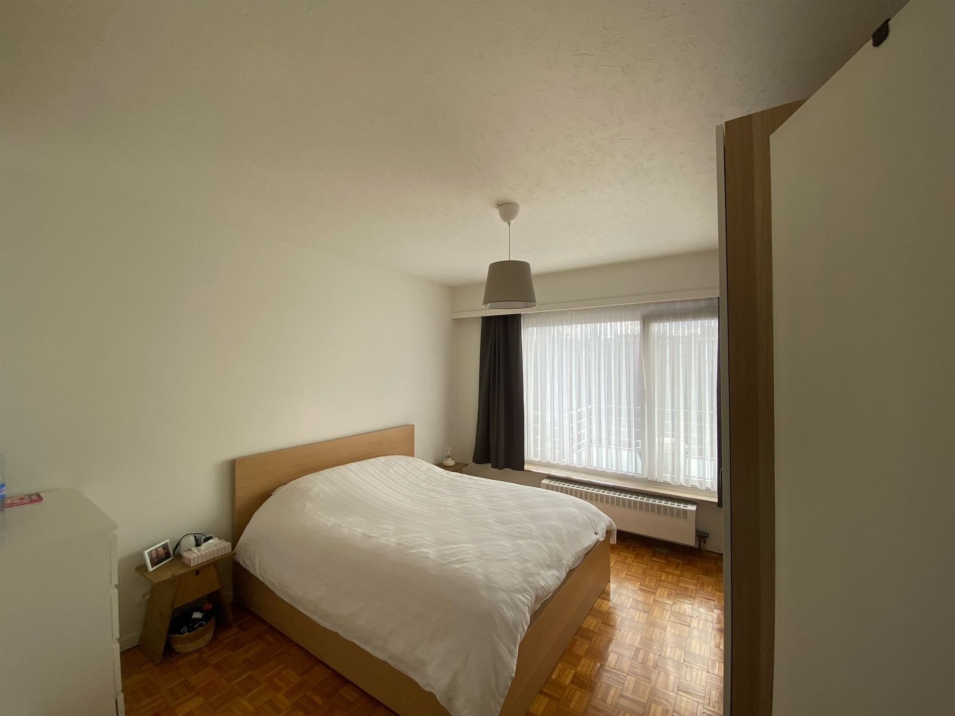 rustig gelegen 2 slpk-appartement met terras en garage foto 7