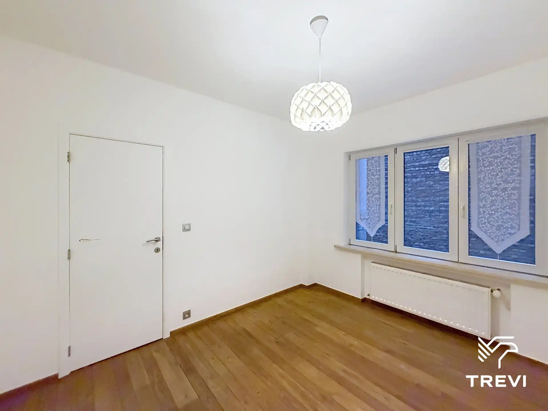 SINT-KATELIJNE – Appartement met 1 slaapkamer + bureau! foto 15