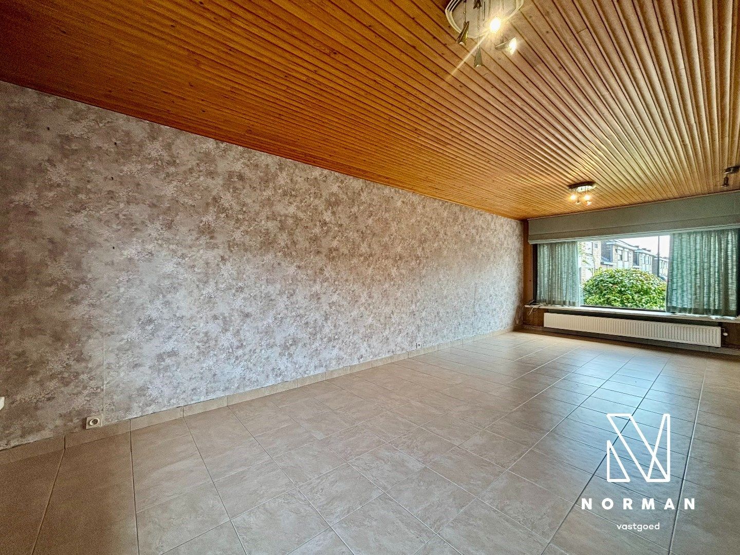 Stevige woning met 3 slpk op mooie locatie in Kuurne! foto 3