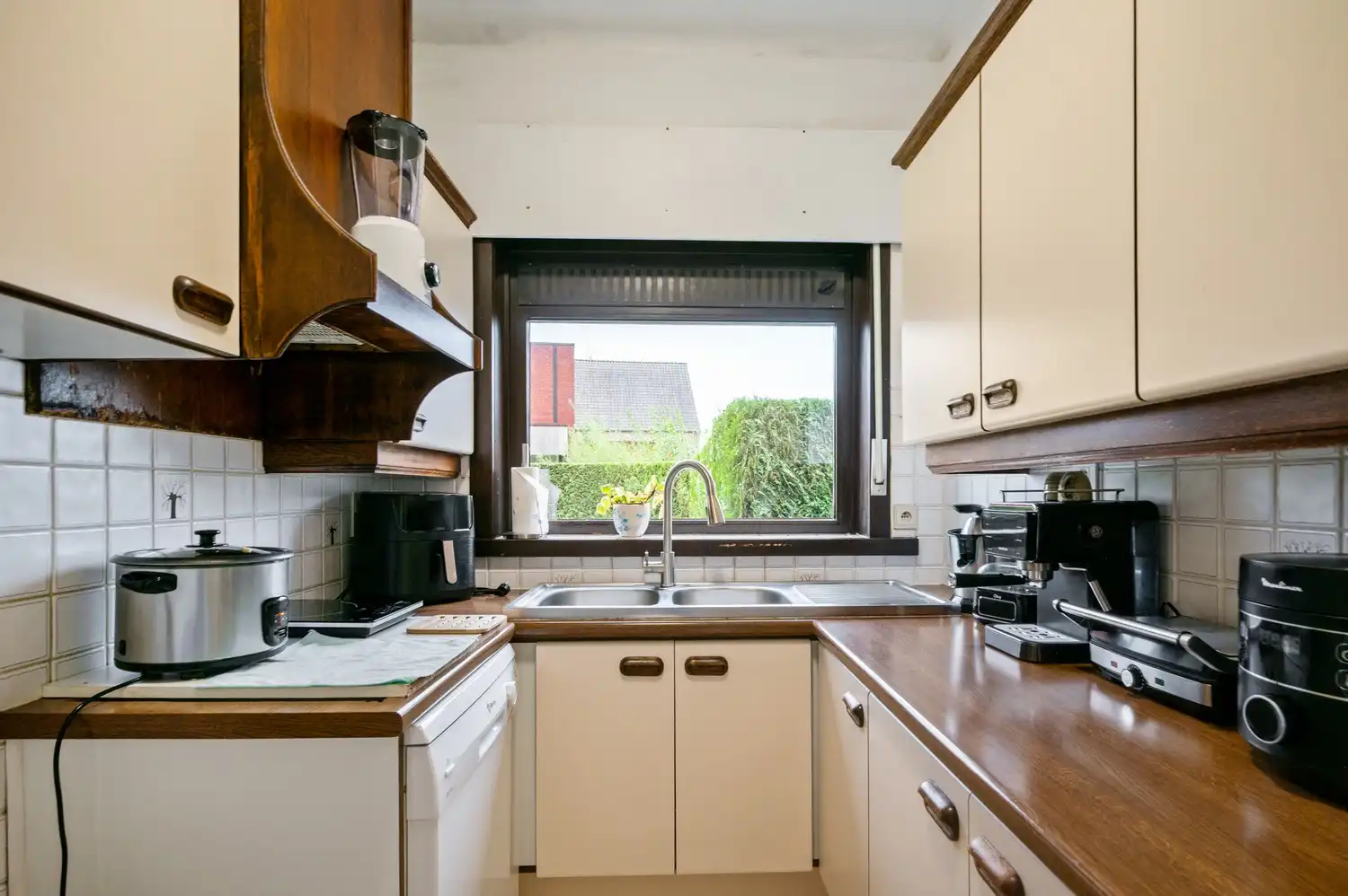Ruime woning met 3 slpkrs en bijgebouw op perceel van 1547m² te O.L.V.-Waver foto 13