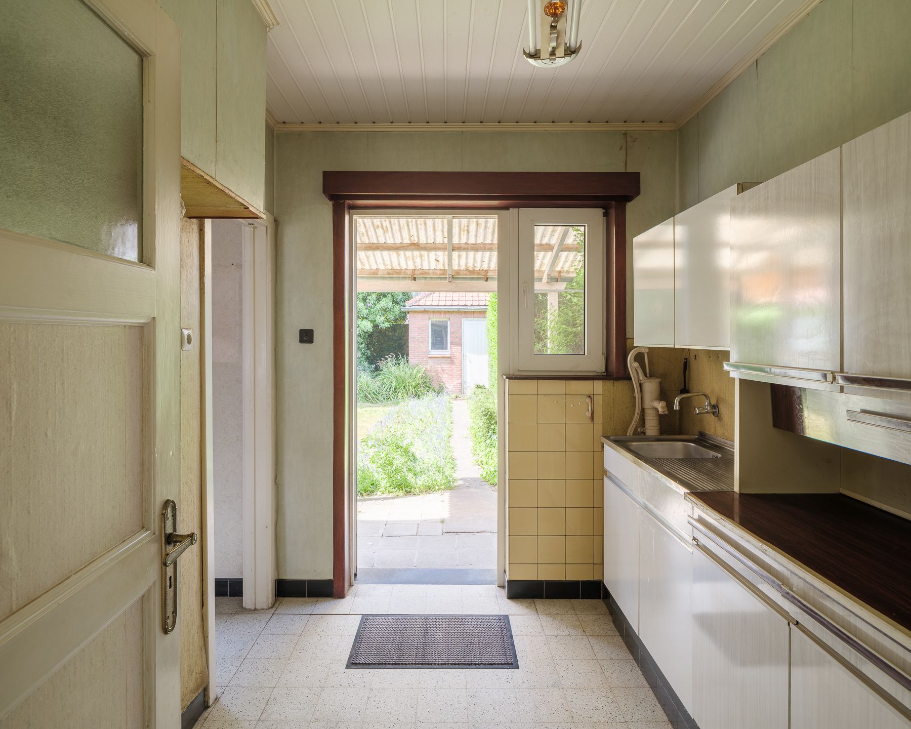 Rijwoning met potentieel nabij het UZ Gent foto 5