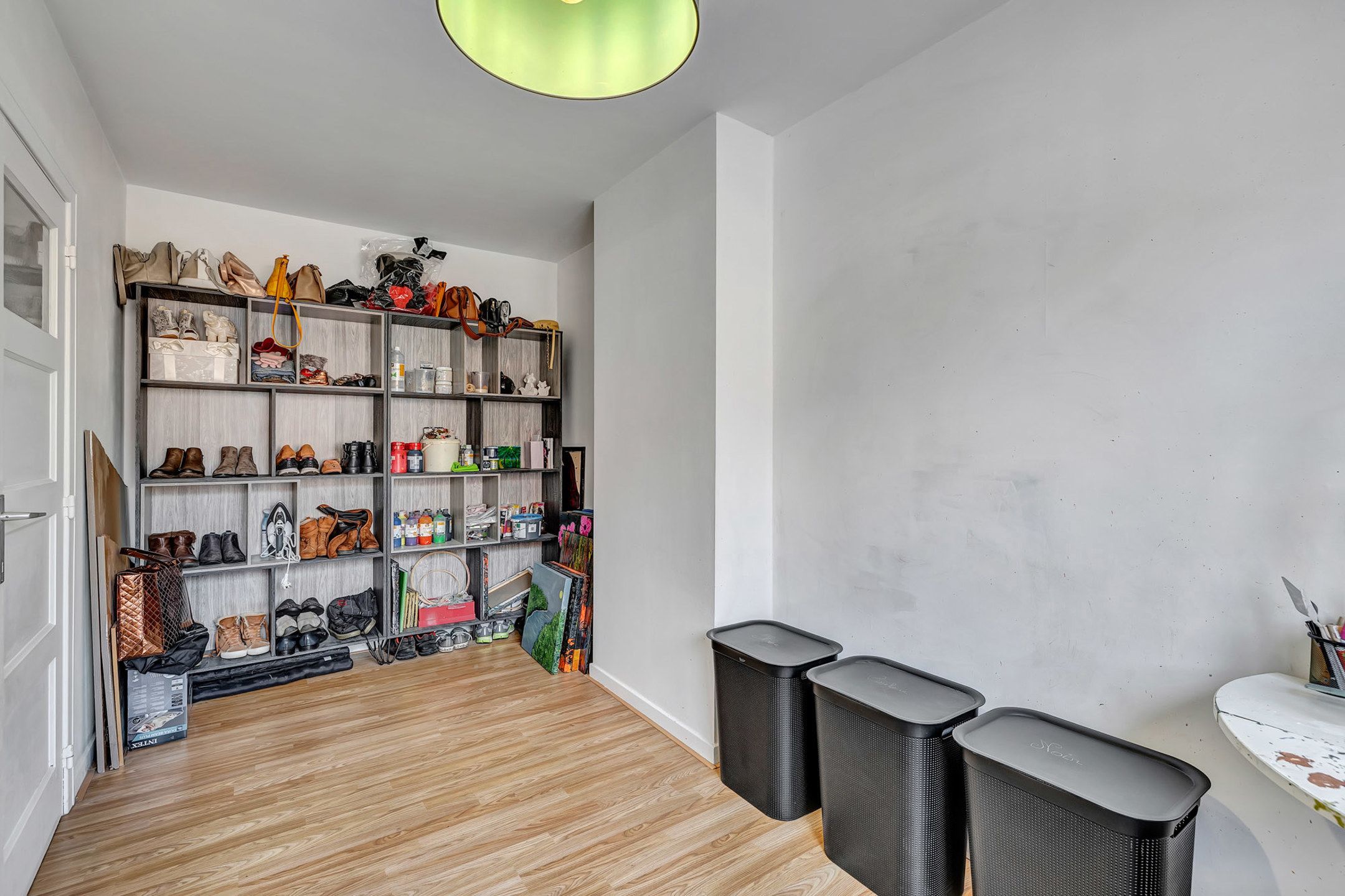 Volledig gerenoveerde bel-etage met ruime garage en terras foto 12
