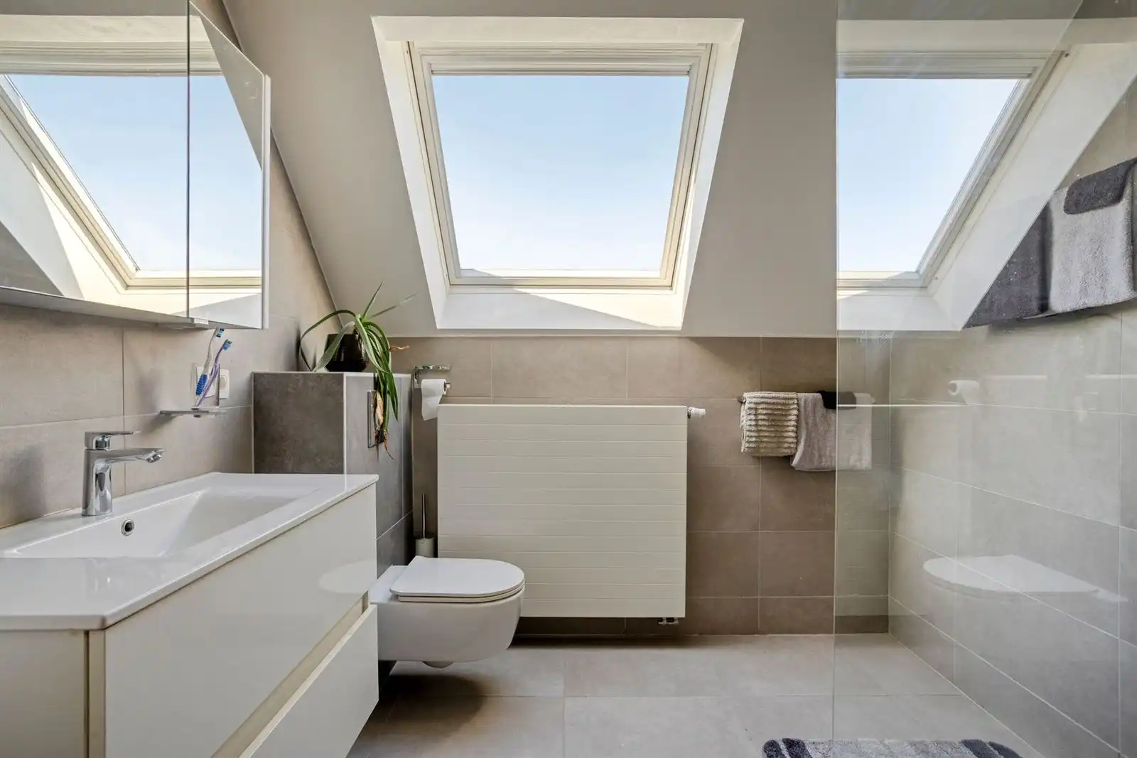 Rustig gelegen woning te koop foto 17