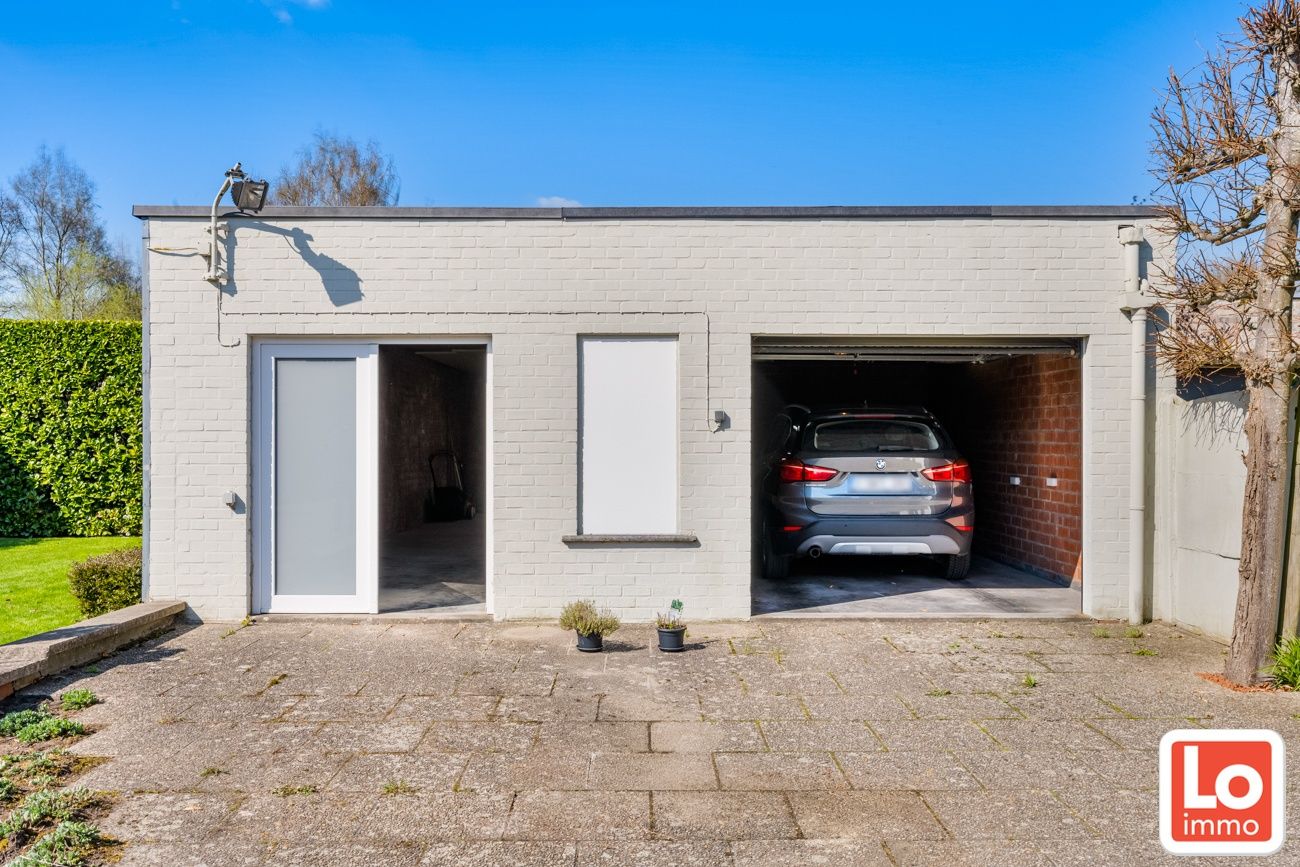 Prachtige eigendom op 1774m² met ruime garage/magazijn en 5 slaapkamers foto 25