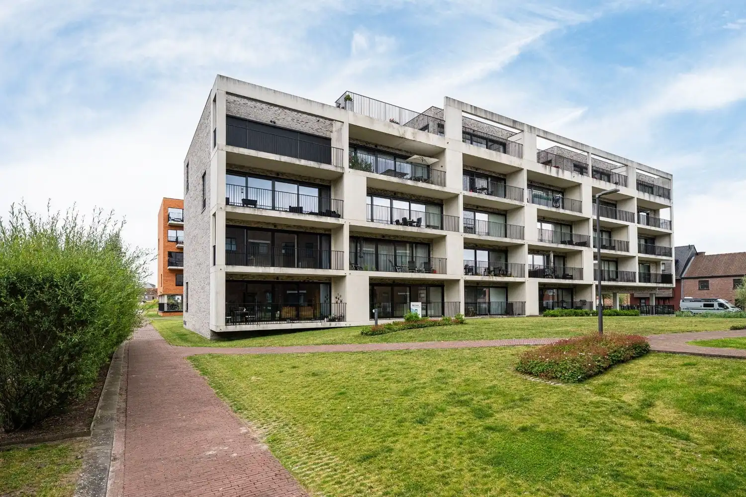 Hoogwaardig afgewerkt appartement met garage en ruim terras foto 20