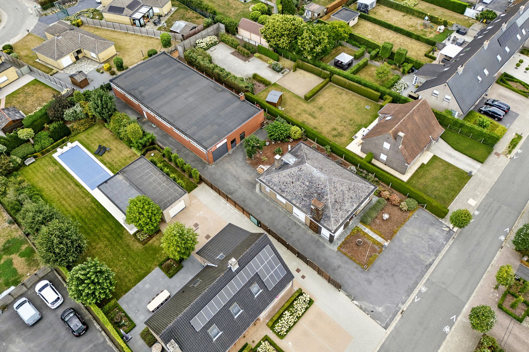 Woning met magazijn/atelier van 412 m² in Ingooigem foto 20