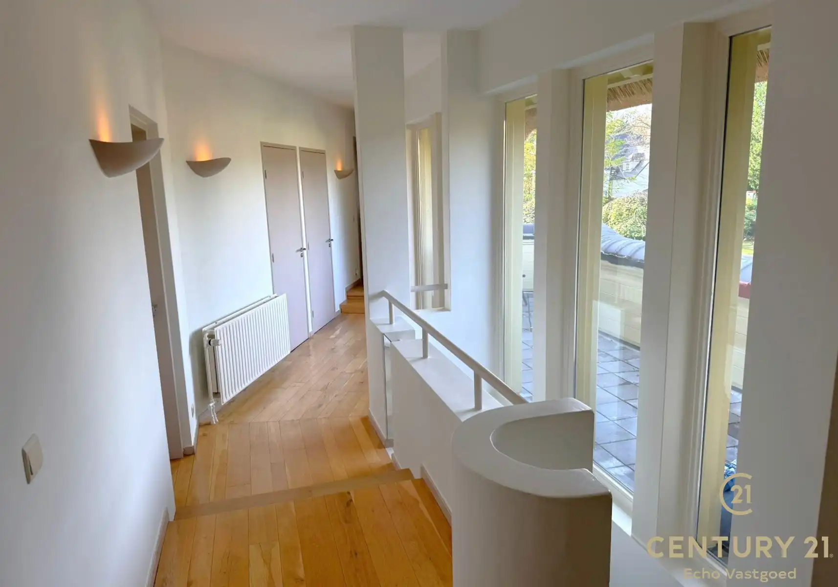 Ruime, charmante villa op royaal perceel met zwembad foto 15