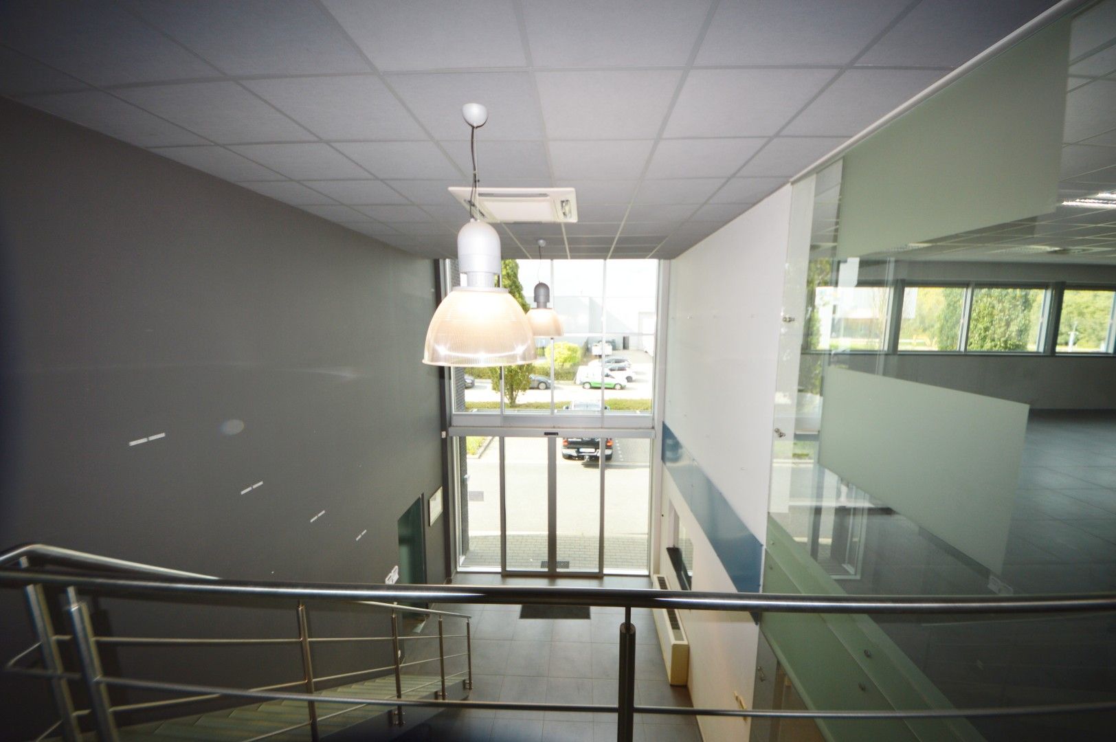 MODERN KANTOOR MET PARKING  foto 13
