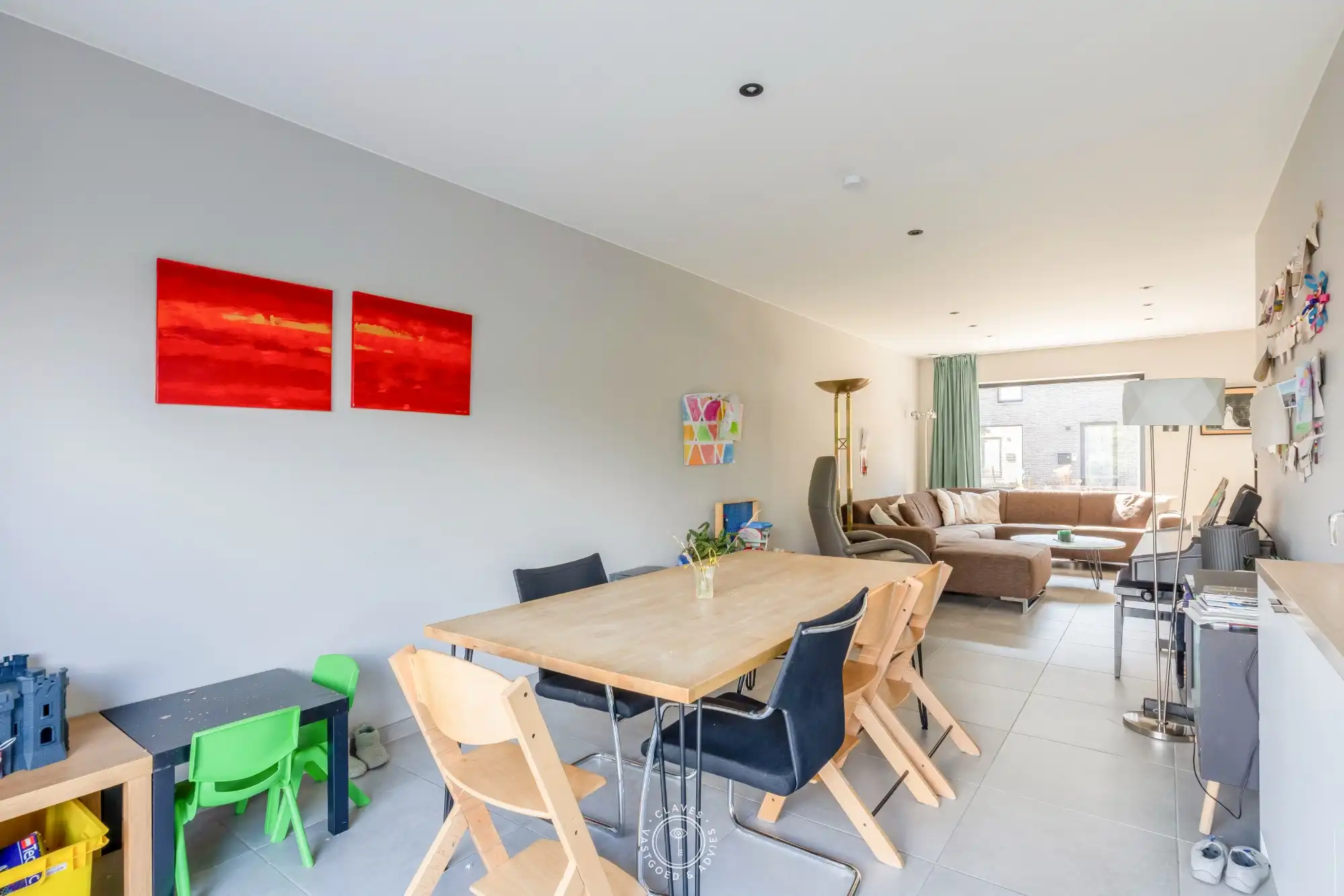 Praktische nieuwbouw woning met tuin en garage foto 7