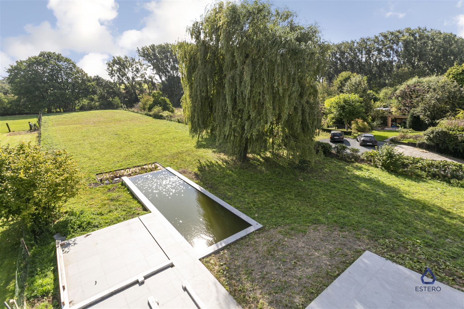 Prachtige BEN-woning met praktijkruimte en zwembad foto 2