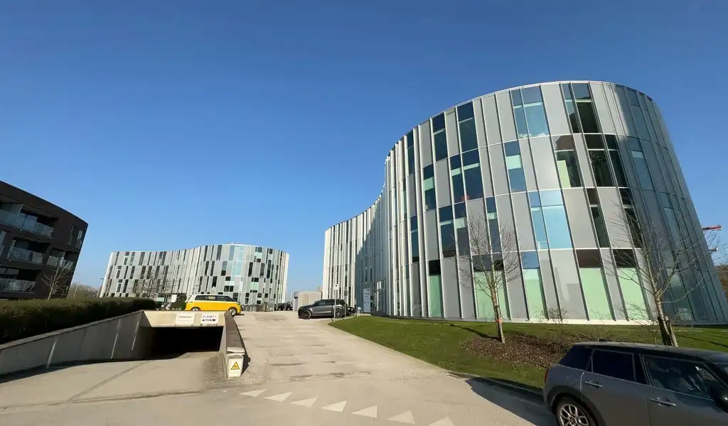 Kantoorverdiep te huur in Kowala Business Center in Gent foto 15