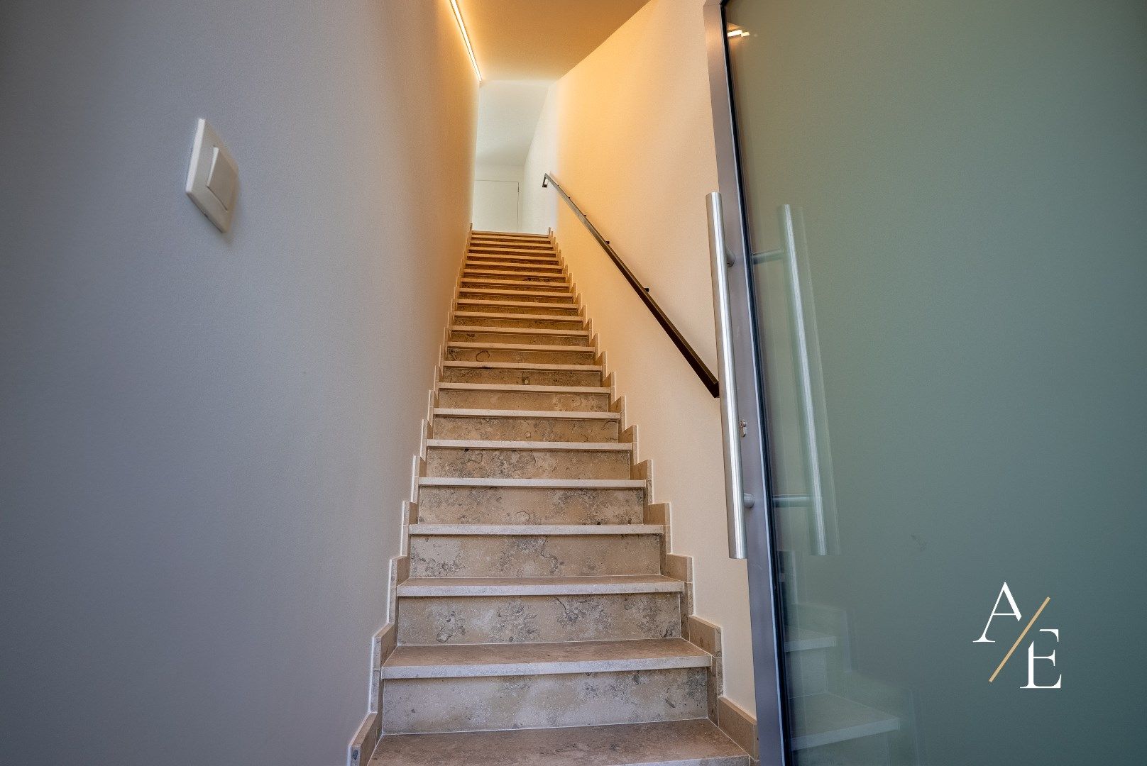 WETTEREN - Duplex met historische gevel! Exclusief wonen in het centrum! foto 2
