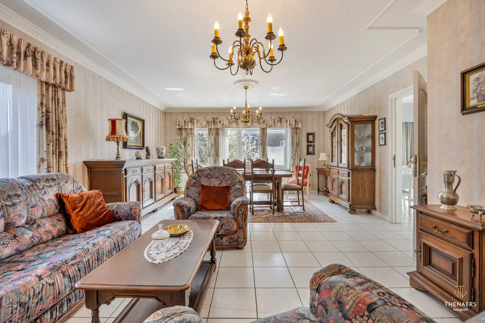 Rustig gelegen appartement met 2 slaapkamers en 2 terrassen nabij het dorpsplein van Brustem. foto 3