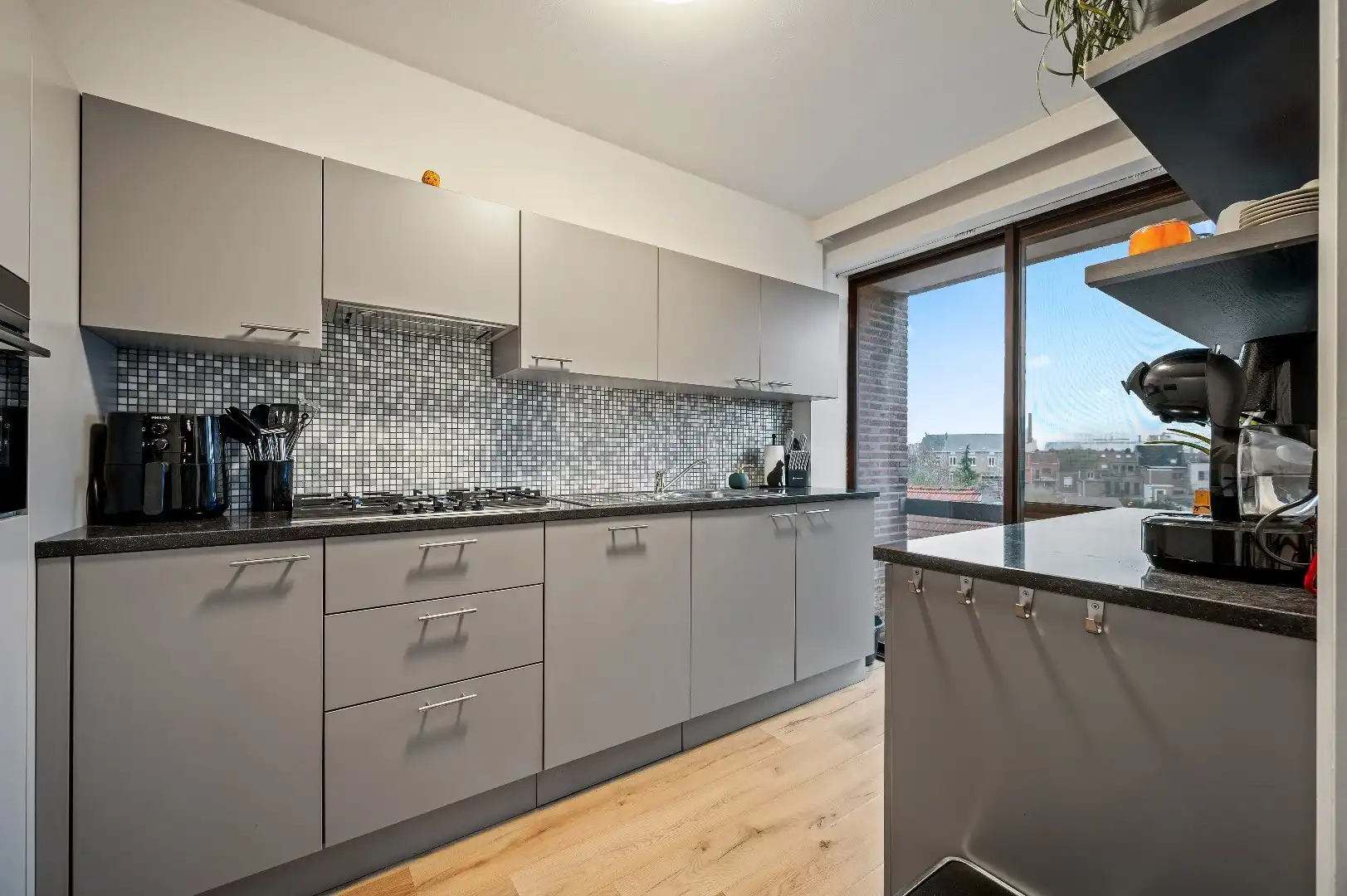 Instapklaar appartement te centrum Tienen foto 4