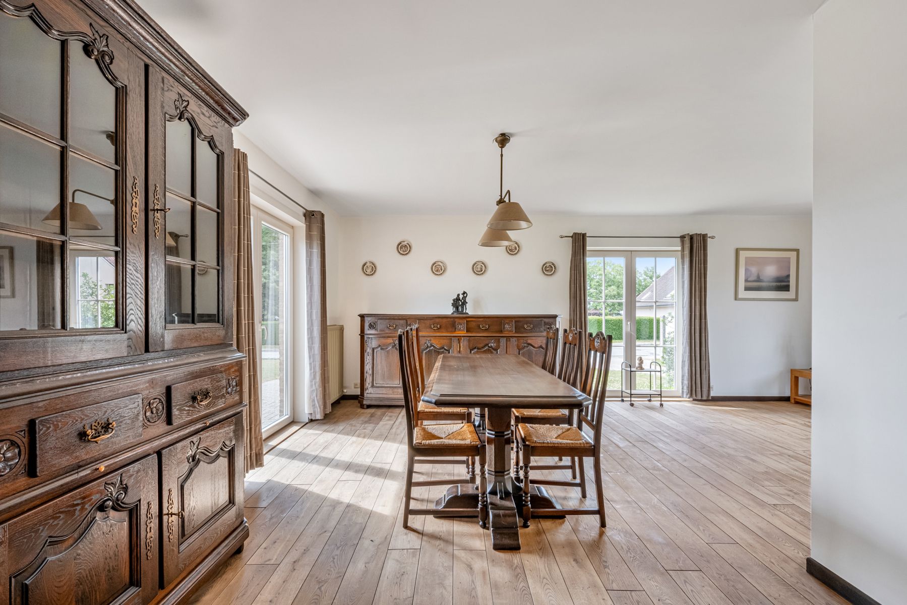 Rustig gelegen bungalow met bijhorende weide, stal en garage foto 8
